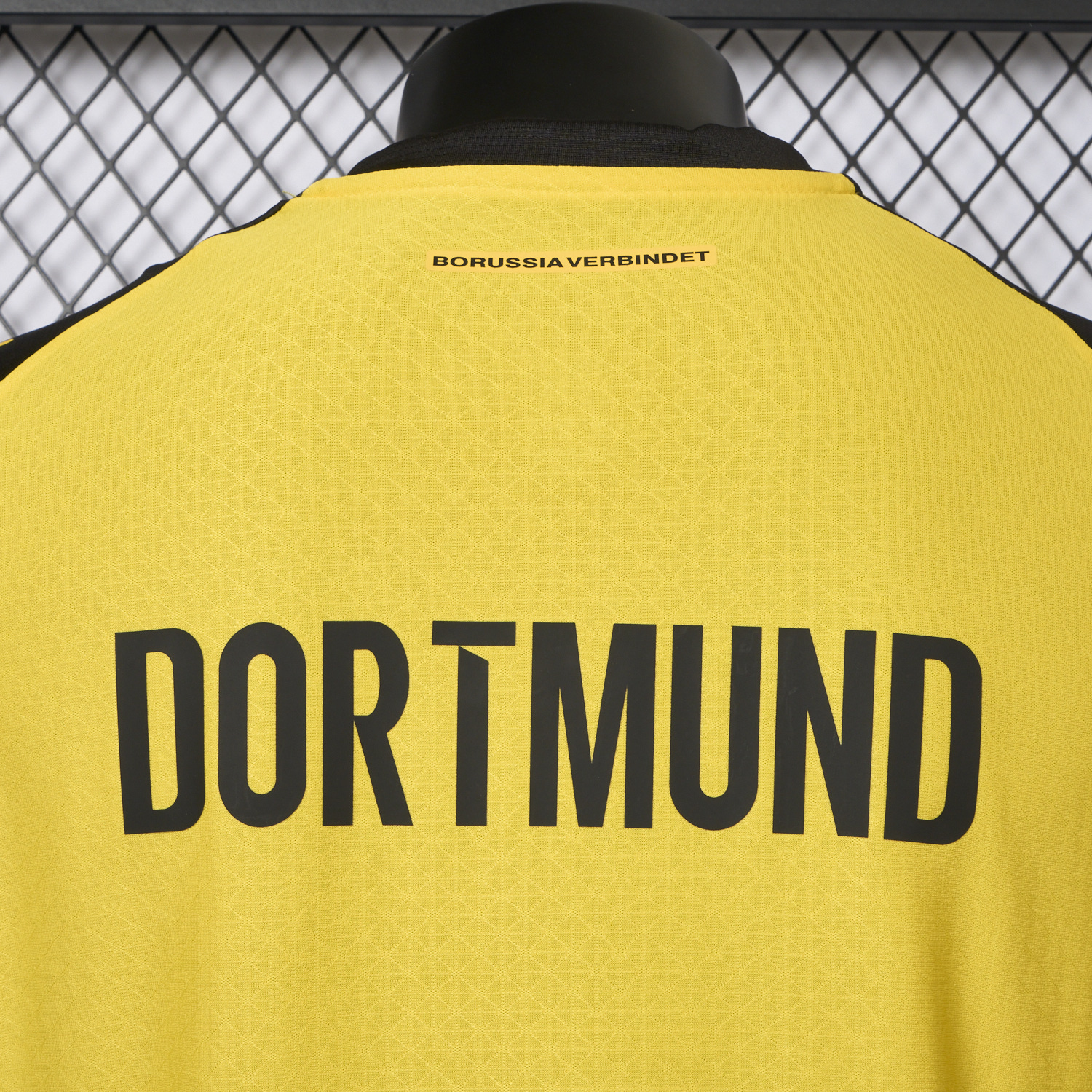 AlphaJersey-Dortmund 25-26 Home Jersey With Chest Sponsor - Player Version