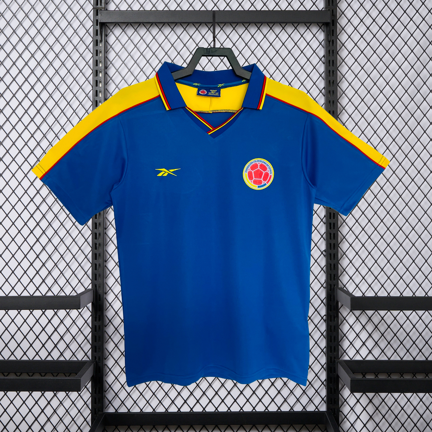 AlphaJersey-Retro Colombia 1998 Away Jersey