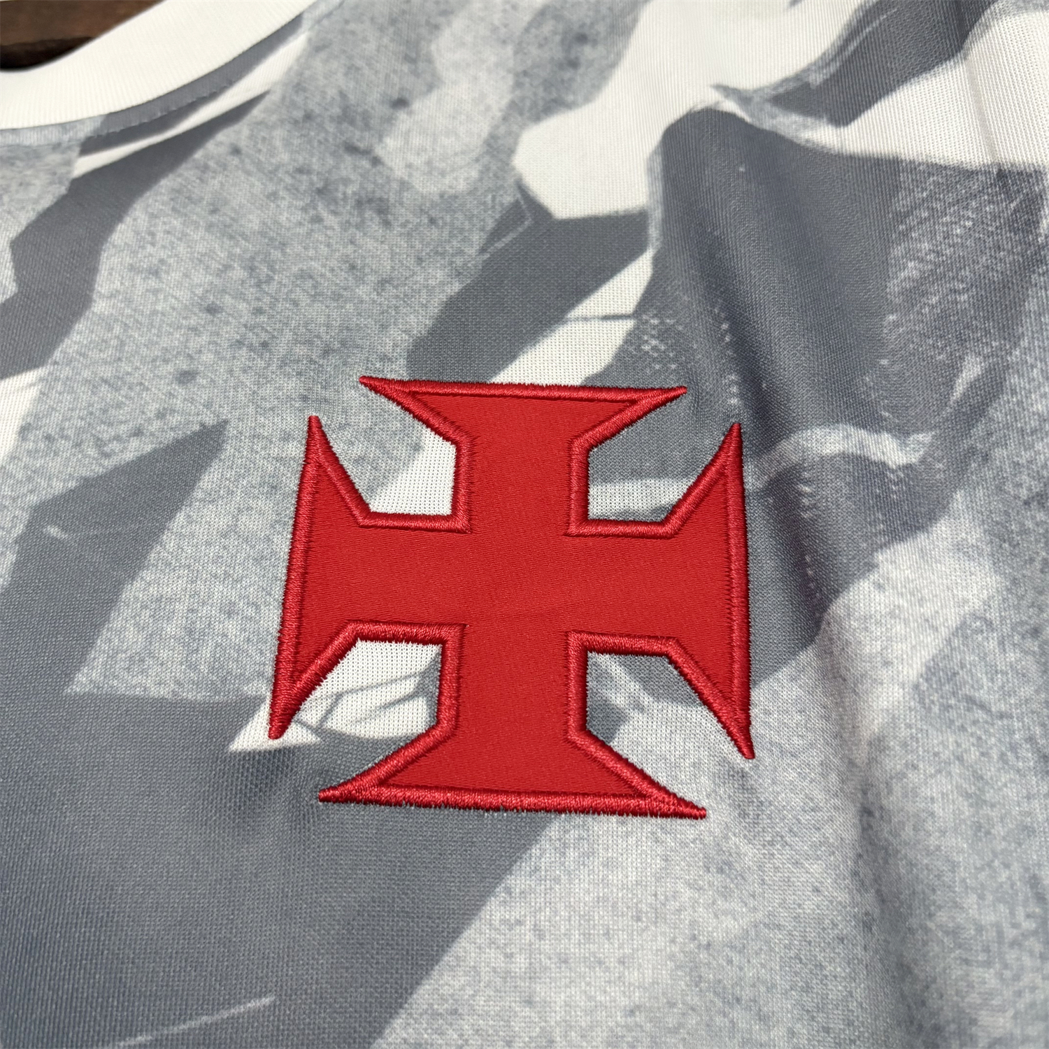 AlphaJersey-Vasco da Gama 26-27 Grey Pre-Match Training Jersey - Fans Version