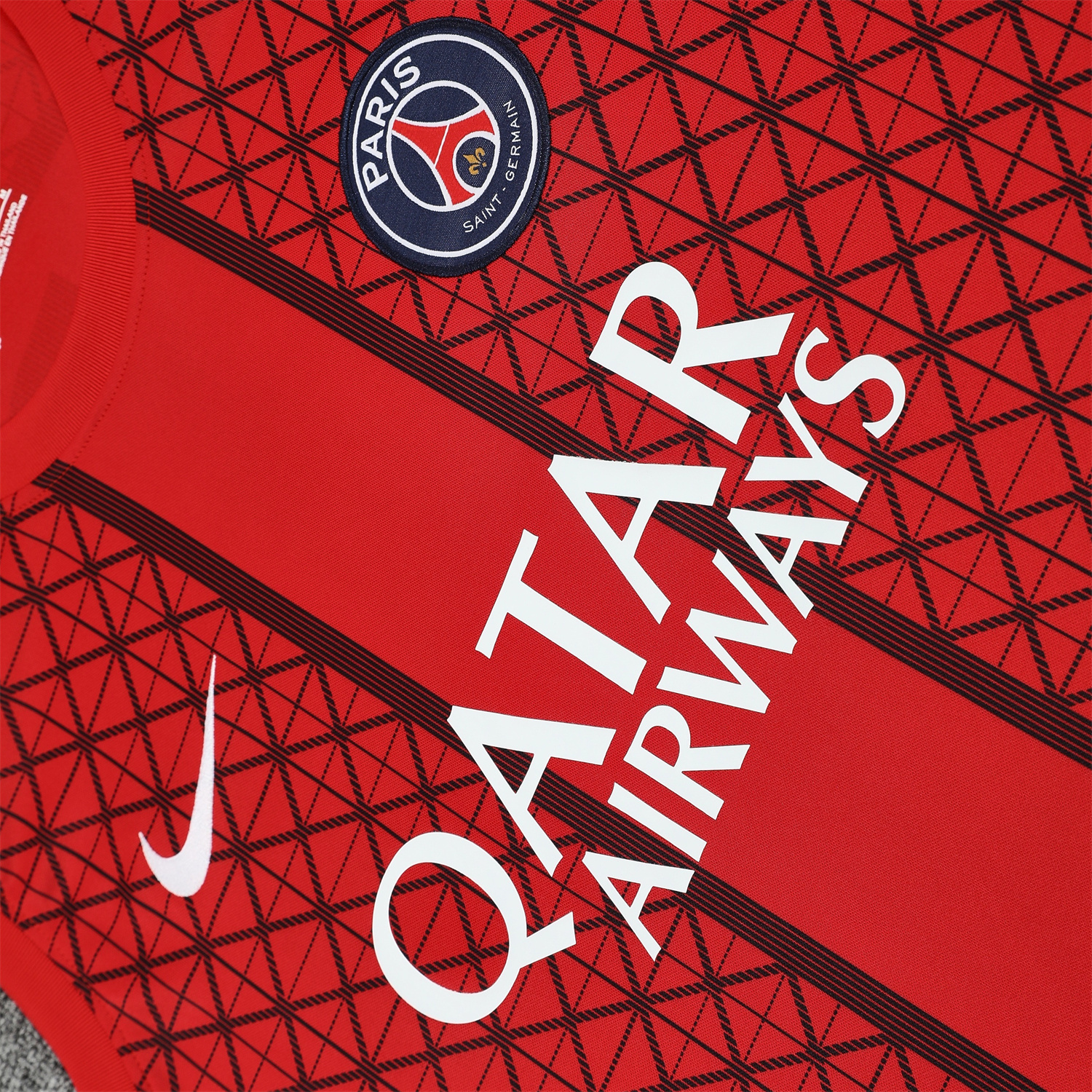 AlphaJersey-Paris Saint-Germain PSG 25-26 Vest Training Set - Red Vest & Deep Blue Shorts