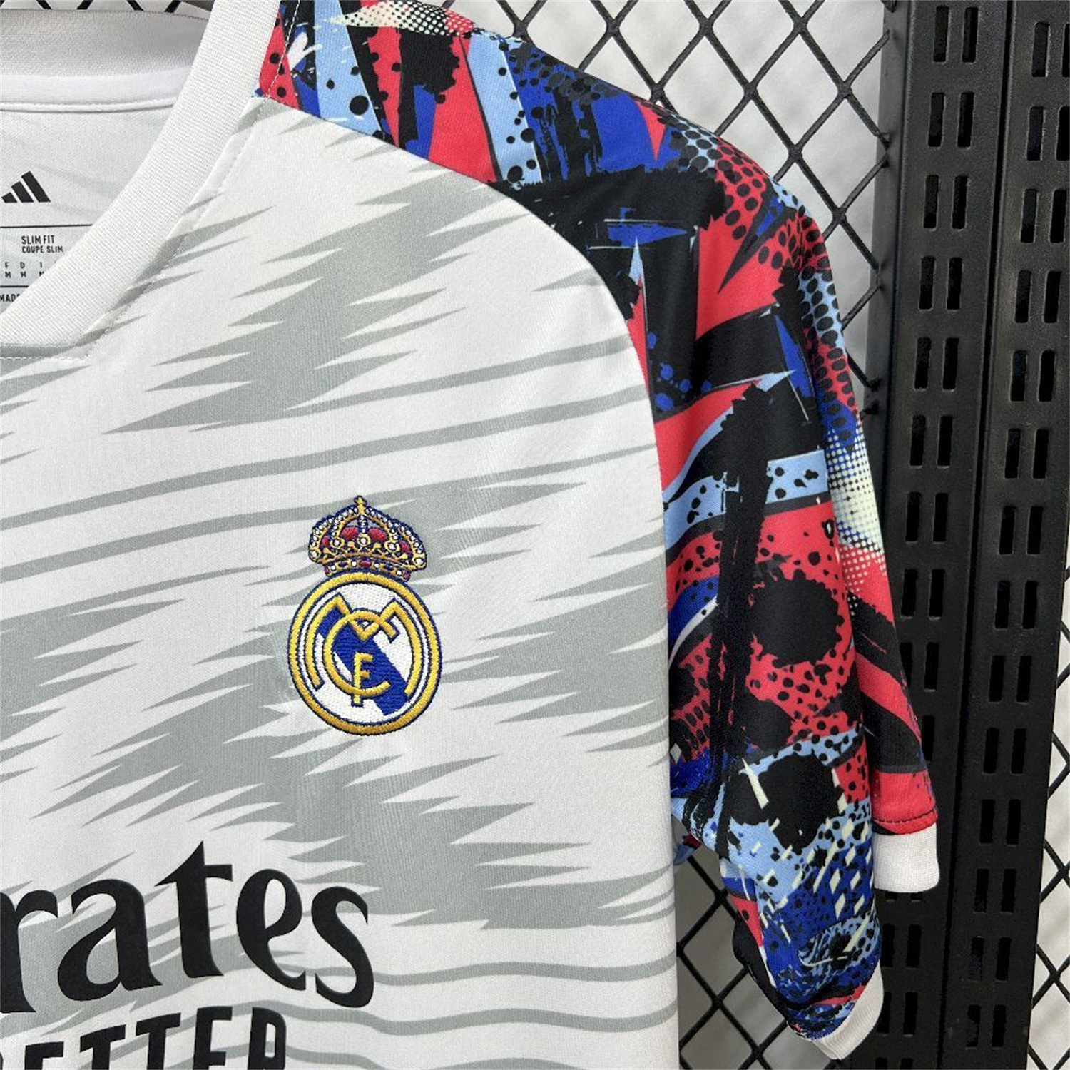 AlphaJersey-Real Madrid 25-26 Grey And White Pre-Match Training Jersey - Fans Version