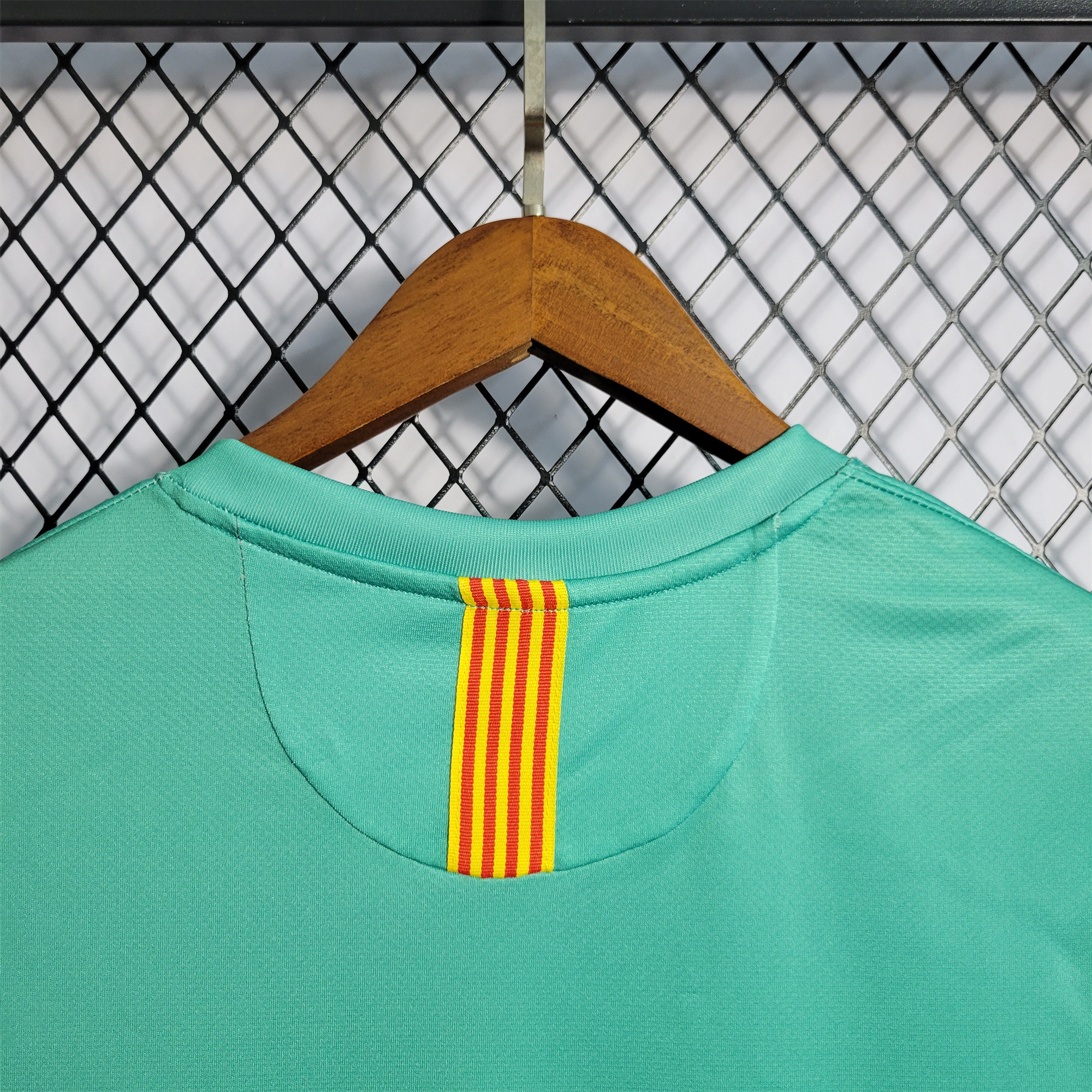 AlphaJersey-Retro Barcelona 10-11 Away Stadium Jersey