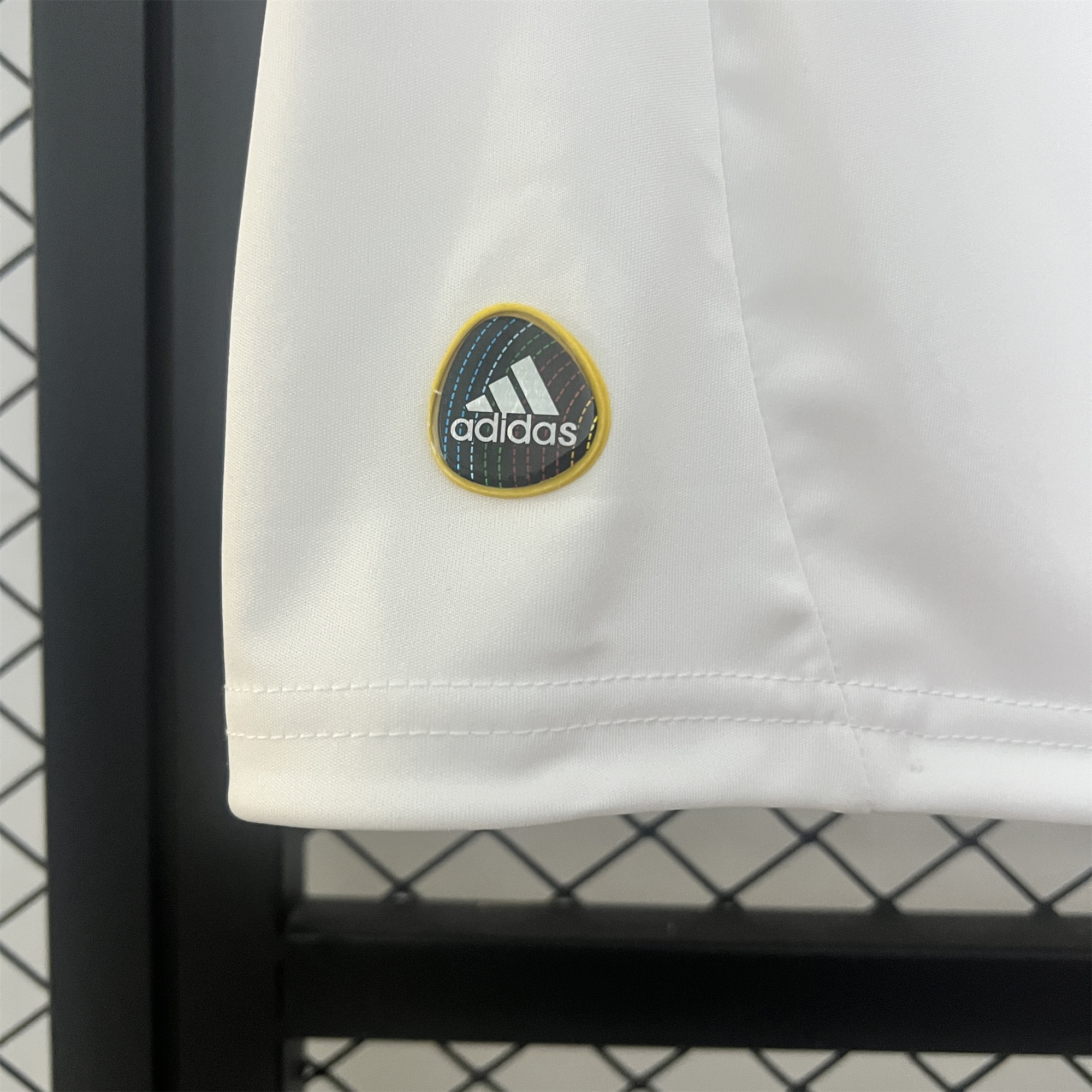 AlphaJersey-Retro Olympique Lyonnais Lyon 2010-11 Home Jersey