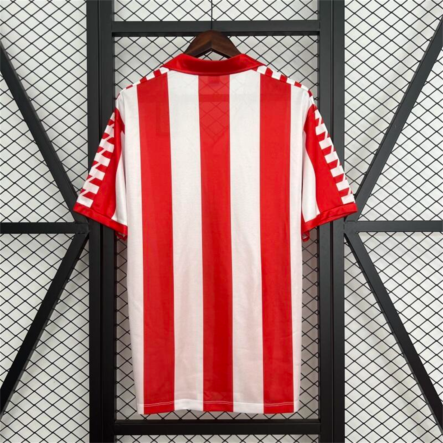 AlphaJersey-Retro Atletico Madrid 1982-83 Home Jersey