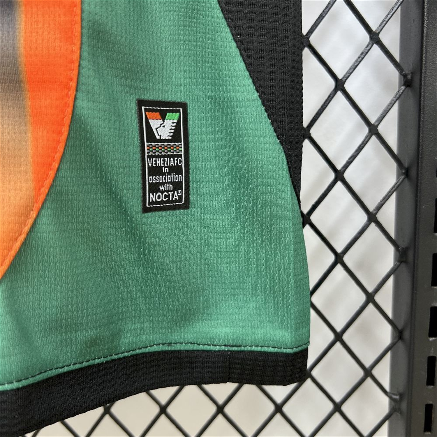 AlphaJersey-Venezia FC 25-26 Orange And Green Unsponsored Special Jersey - Fans Version