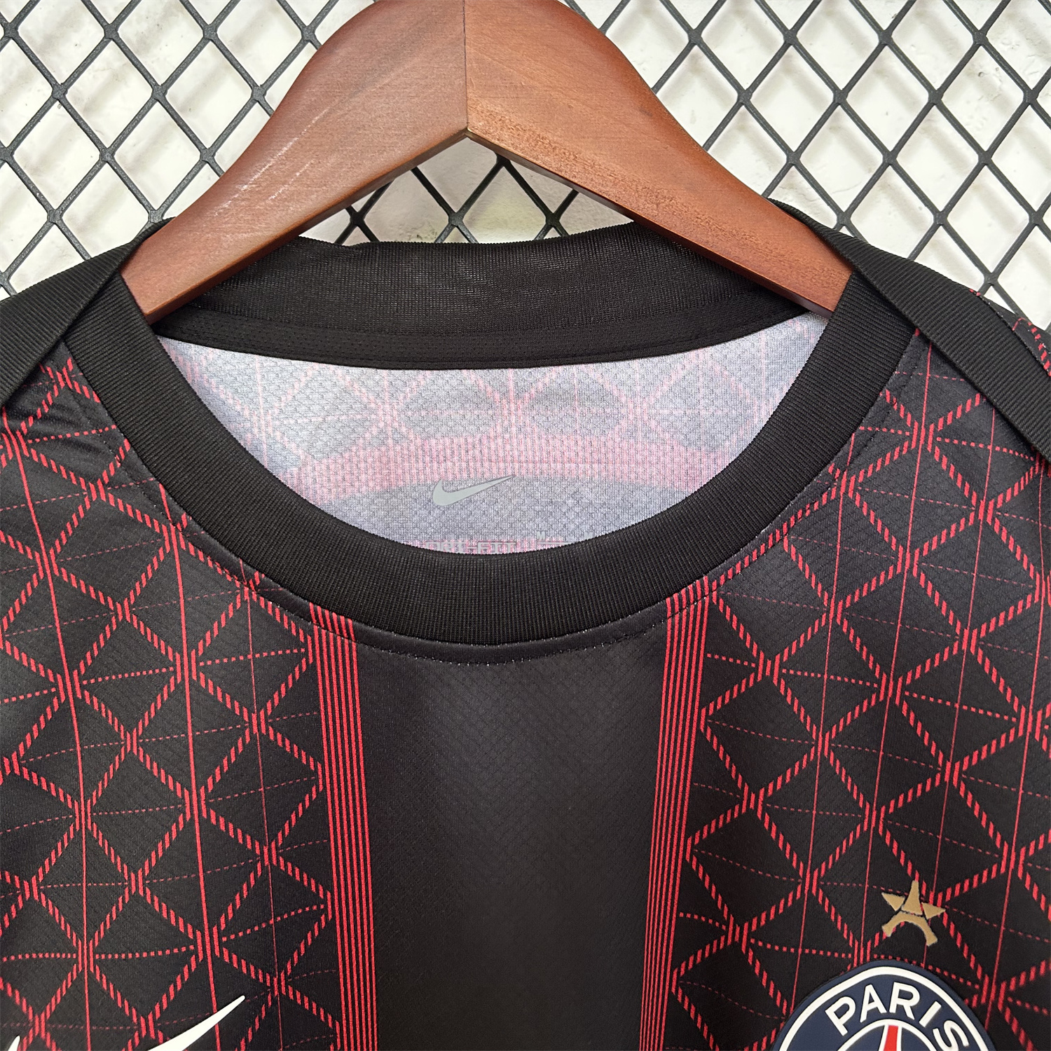 AlphaJersey-Paris Saint-Germain PSG 25-26 Red Pre-Match Training Jersey - Fans Version