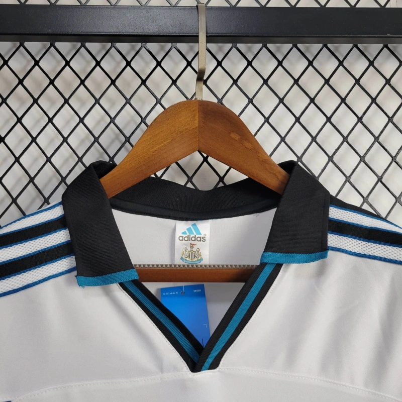 AlphaJersey-Retro Newcastle United 1999-00 Away Jersey