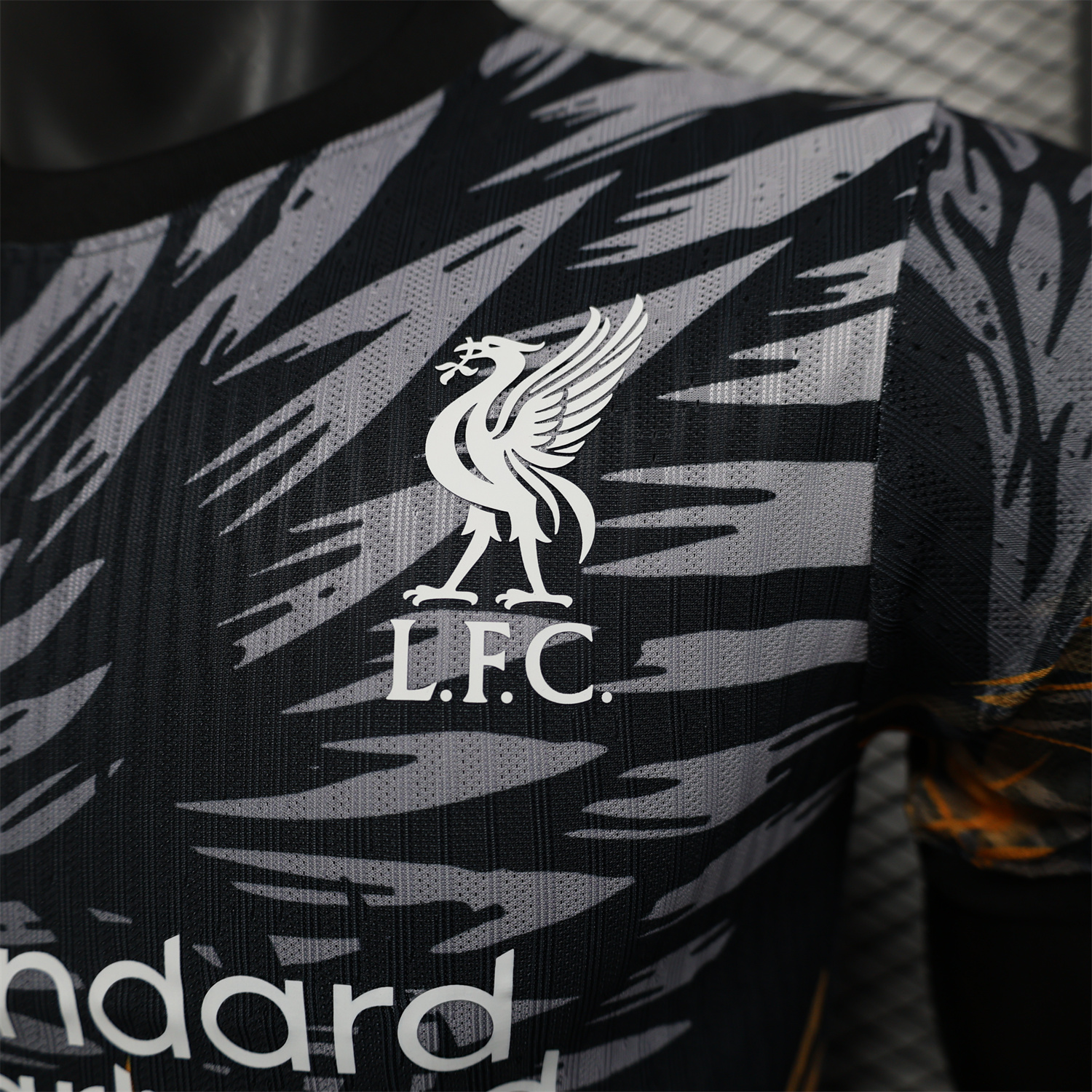 AlphaJersey-Liver.pool 25-26 Orange Liver.pool Bird Black Special Jersey - Player Version