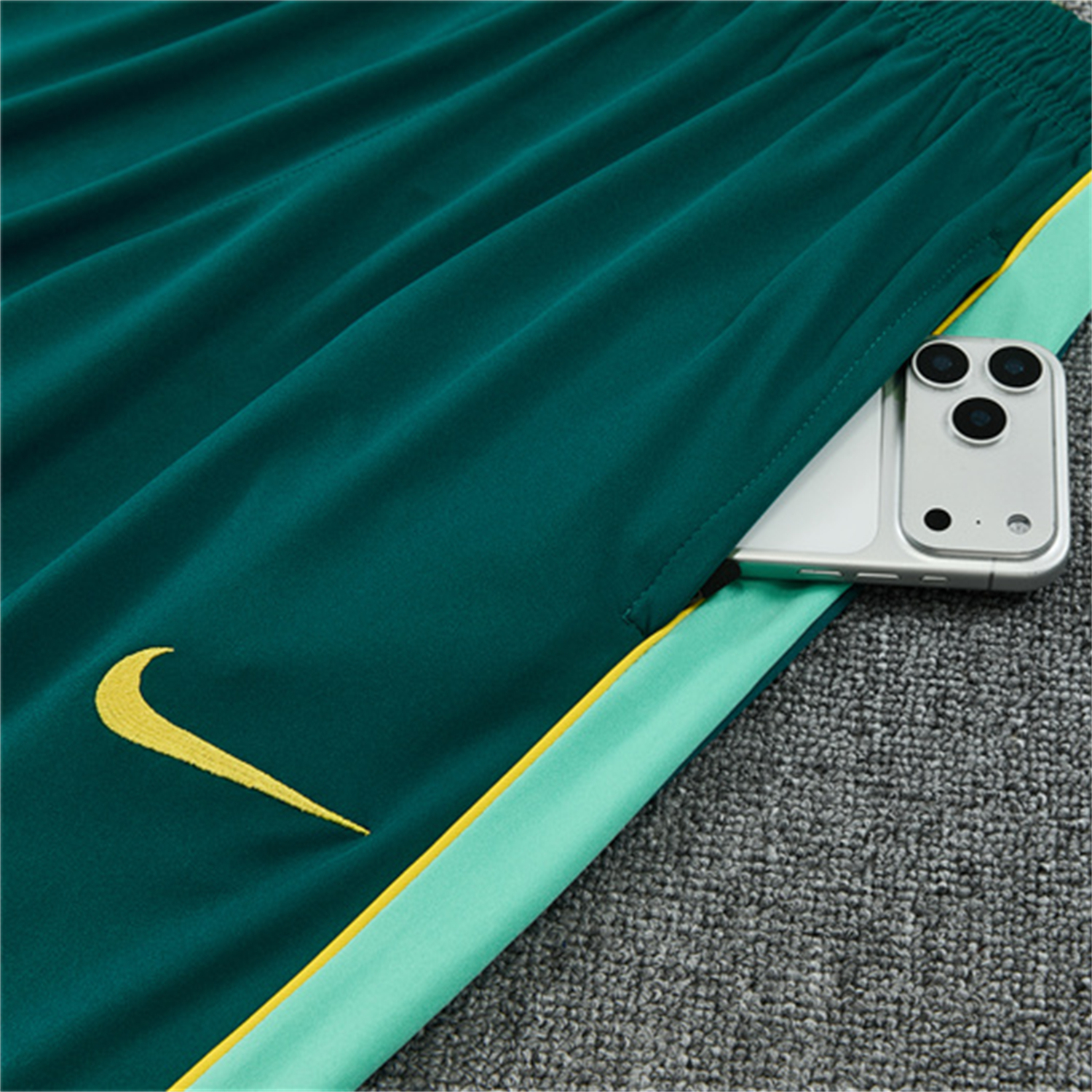 AlphaJersey-Brazil 2026 Long Sleeve Training Set - Sky Blue Top & Dark Green Pants
