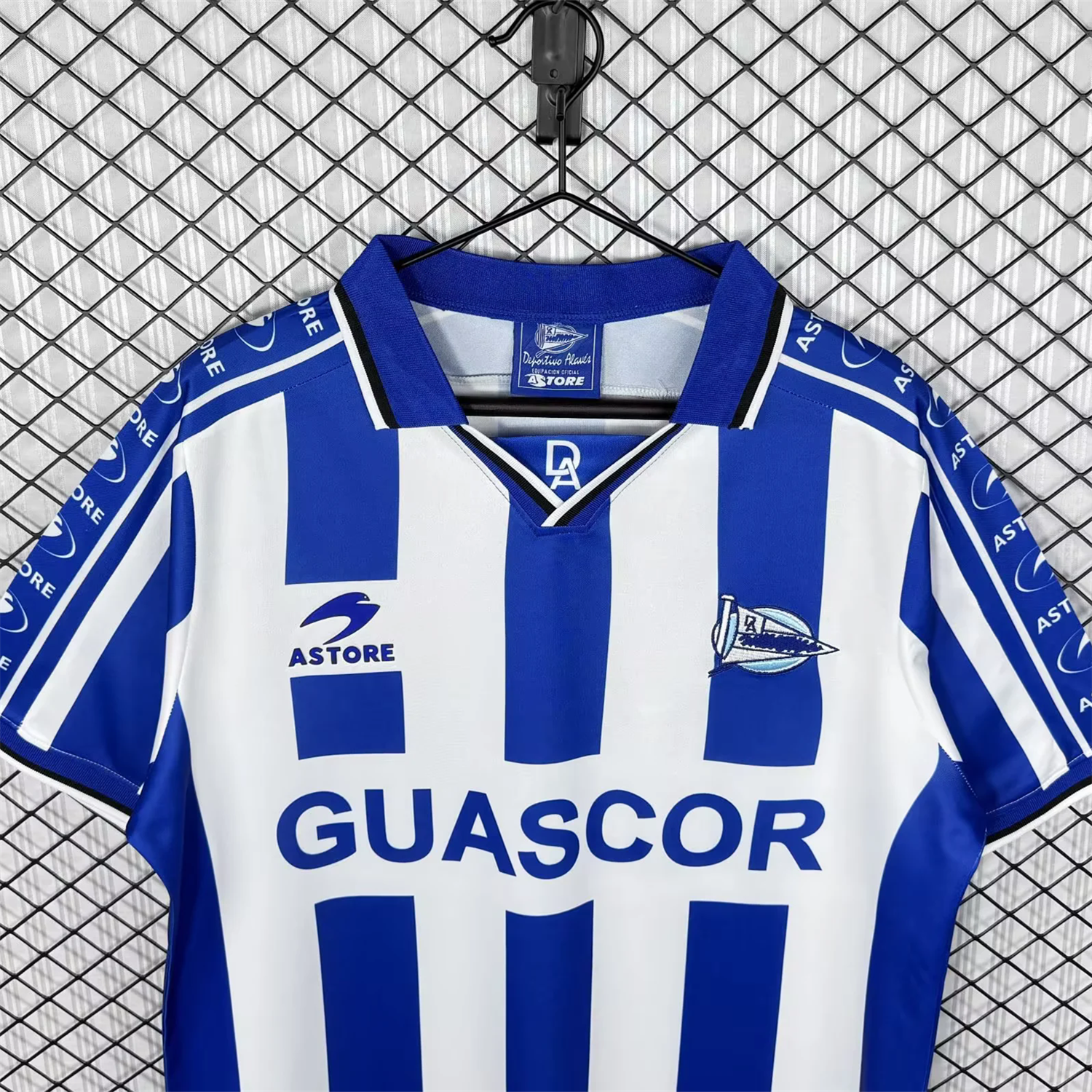 AlphaJersey-Retro Deportivo Alavés 1998-99 Home Jersey