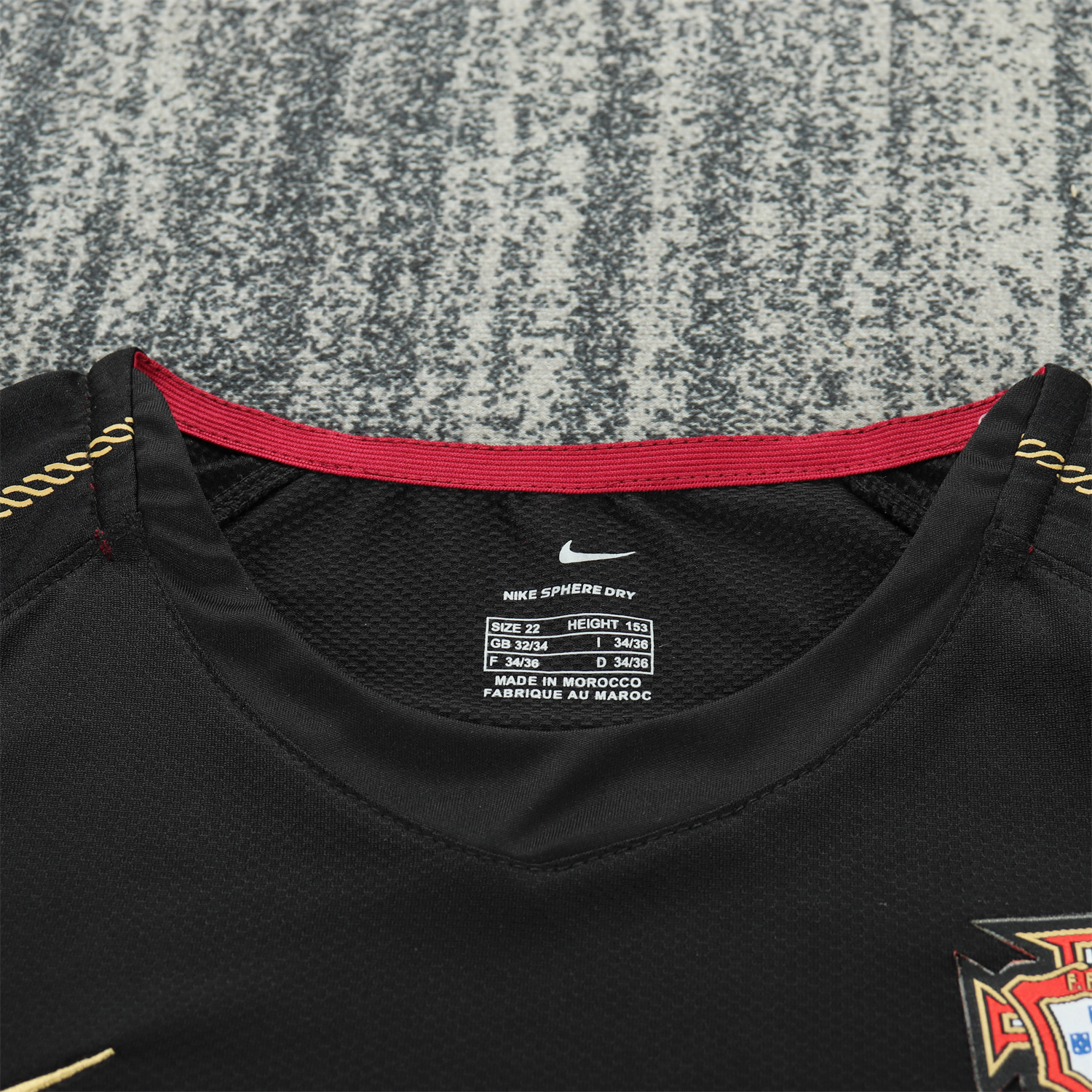 AlphaJersey-Retro Portugal 2006 Away Kids Kit