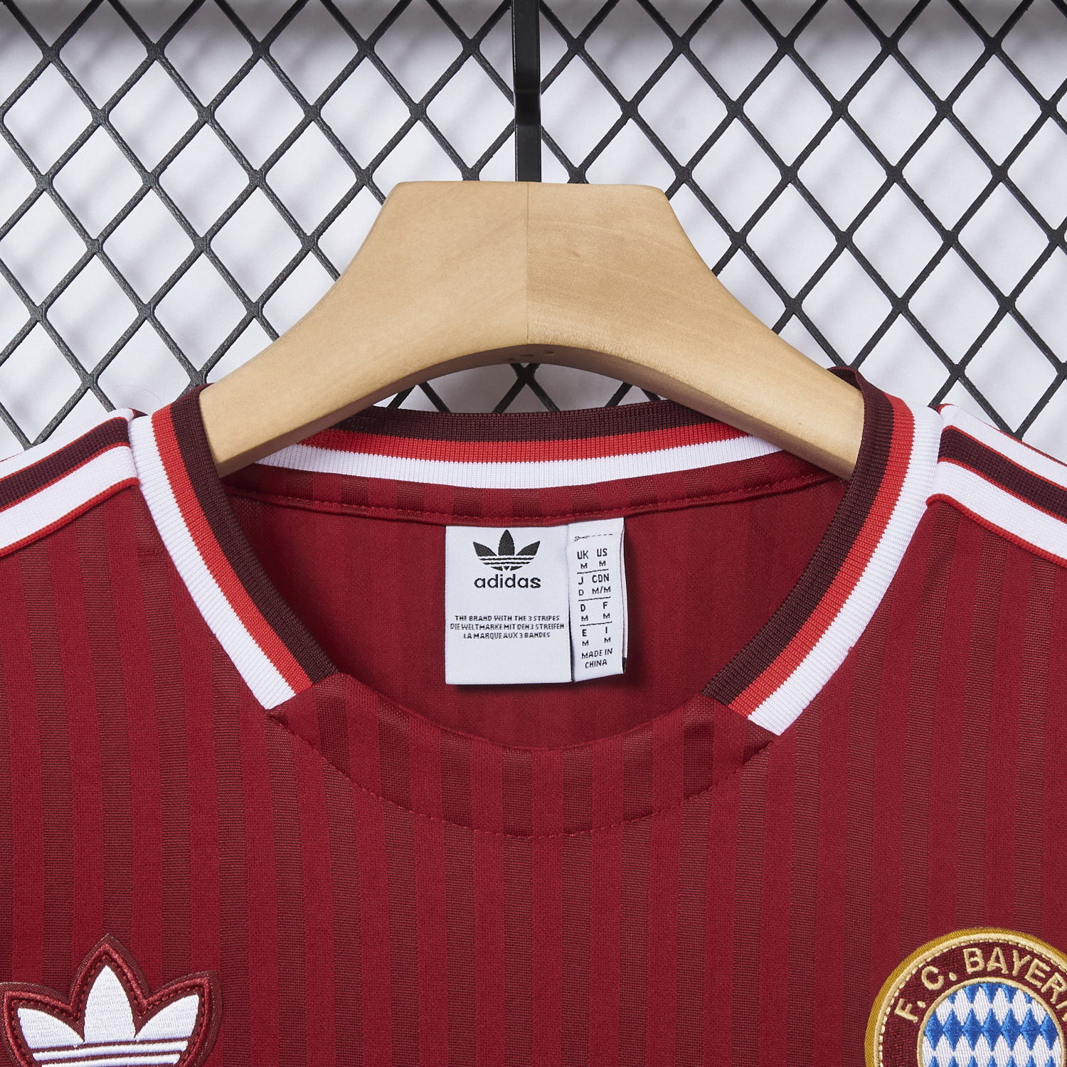 AlphaJersey-Bayern Munich 25-26 Trefoil Wine Red Travel Jersey - Fans Version
