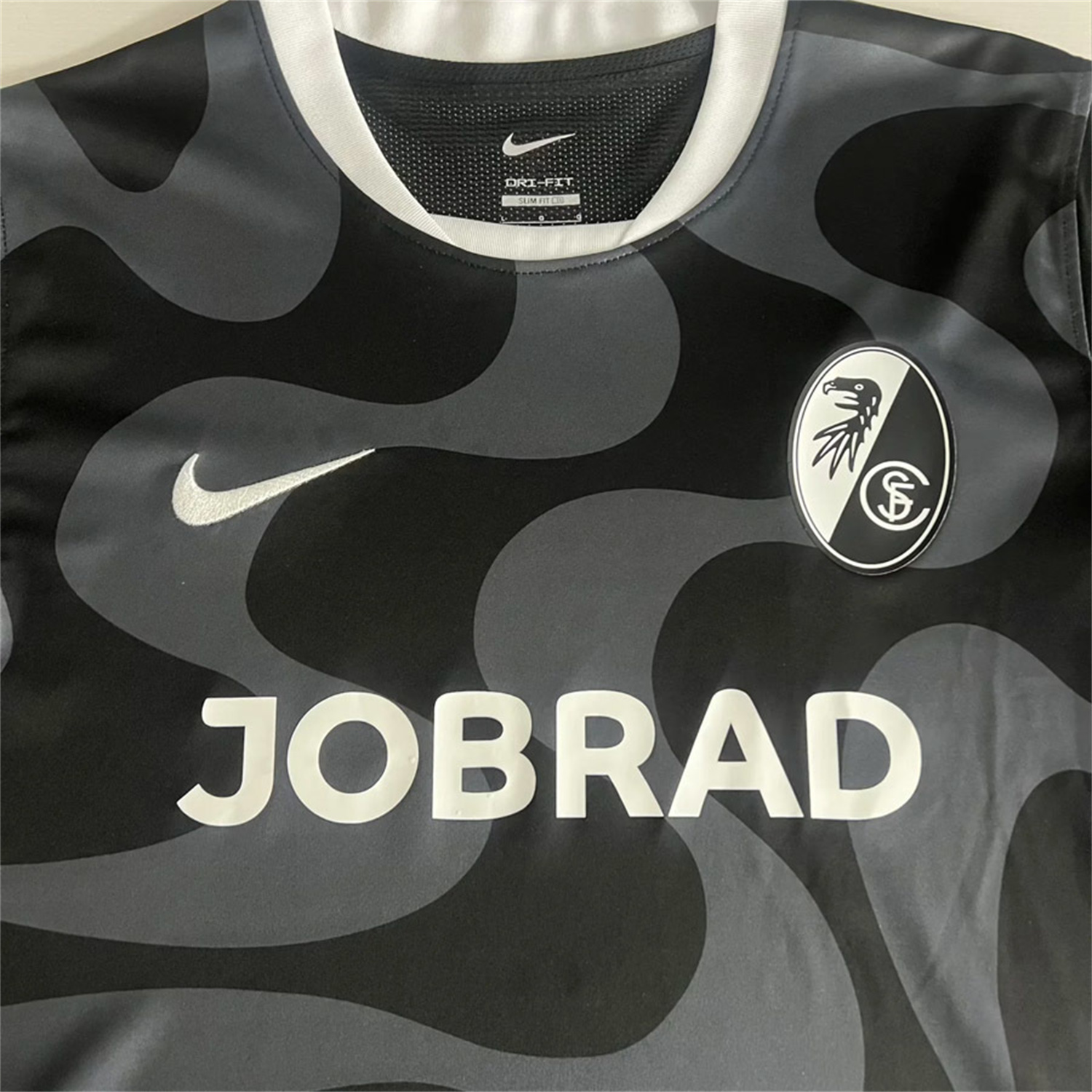 AlphaJersey-SC Freiburg 25-26 Away Jersey - Fans Version
