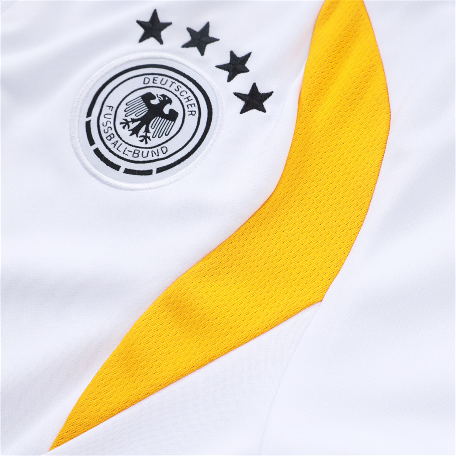 AlphaJersey-Germany 2026 Windbreaker Training Set - White Top and Black Pants