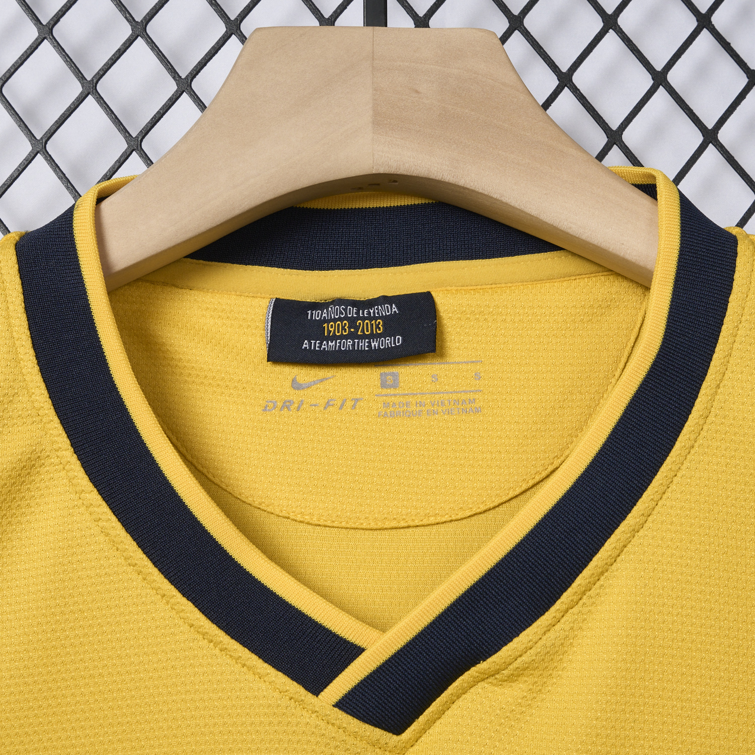 AlphaJersey-Retro Atletico Madrid 2013-14 Away Jersey