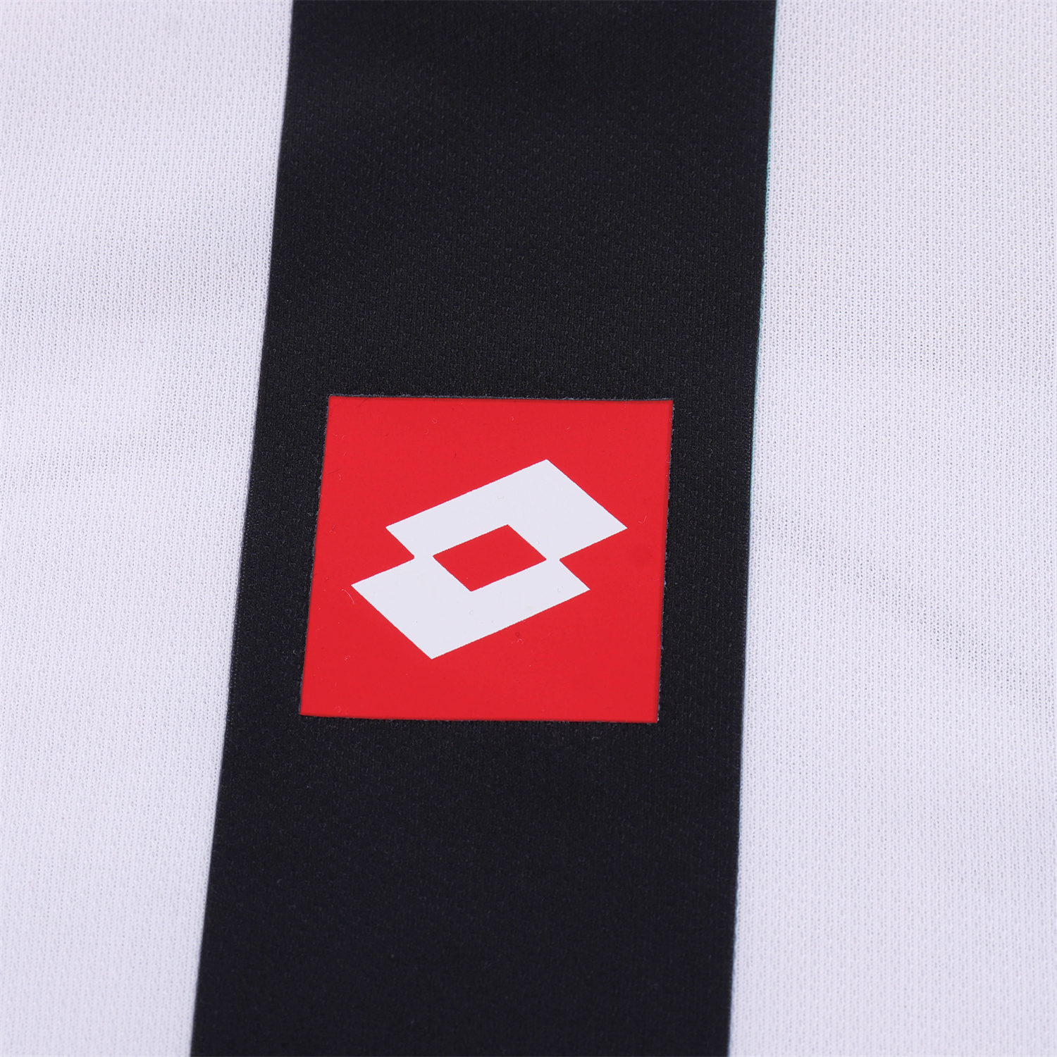 AlphaJersey-Retro Juventus 2002-03 Home Kids Kit