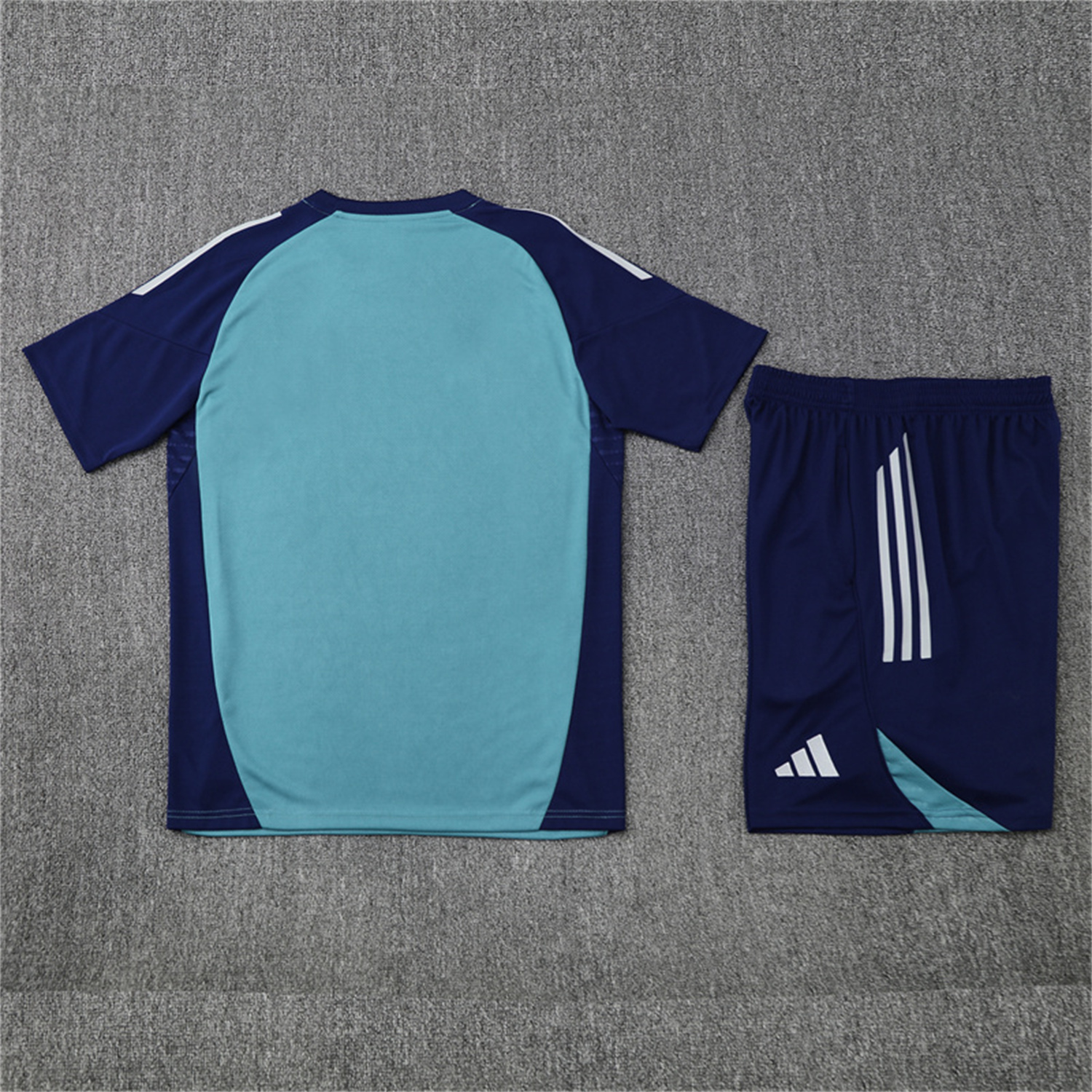 AlphaJersey-Arsenal 25-26 Short-Sleeve Training Set - Green Top and Deep Blue Shorts