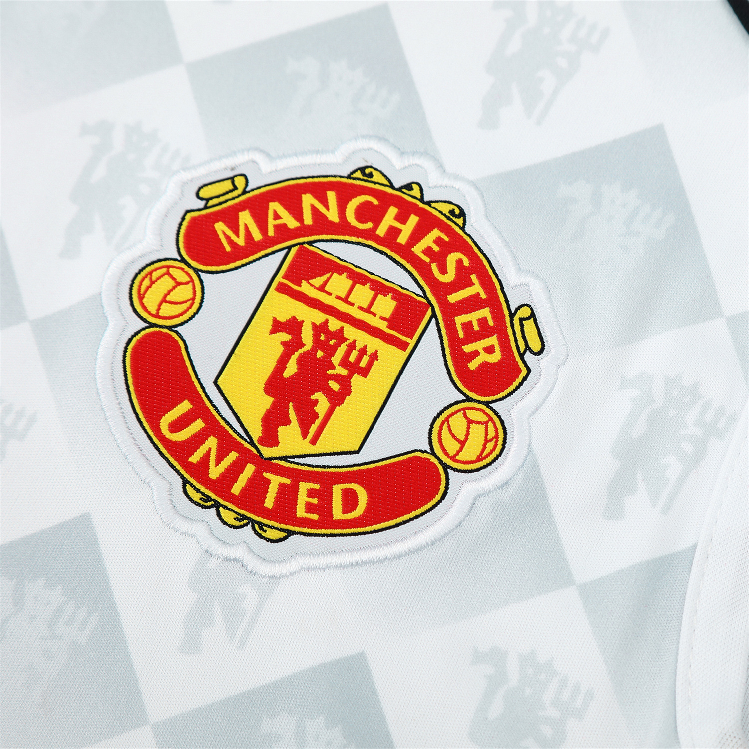 AlphaJersey-Manchester United 25-26 Vest Training Set - Red Edge White Vest & Black Shorts
