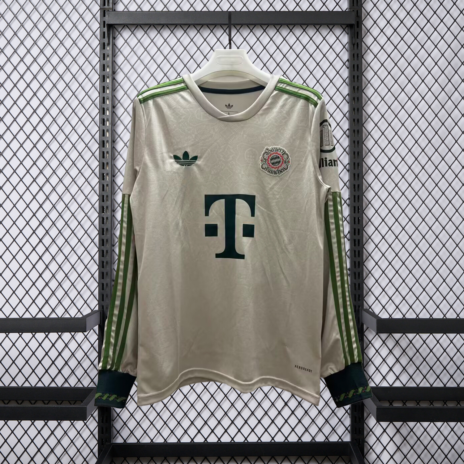 AlphaJersey-Bayern Munich 25-26 Oktoberfest Long Sleeves Jersey - Fans Version
