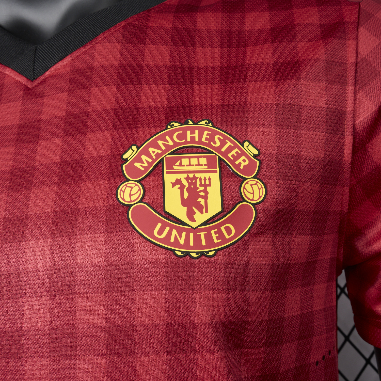 AlphaJersey-Retro Manchester United 2012-13 Home Jersey - Player Version