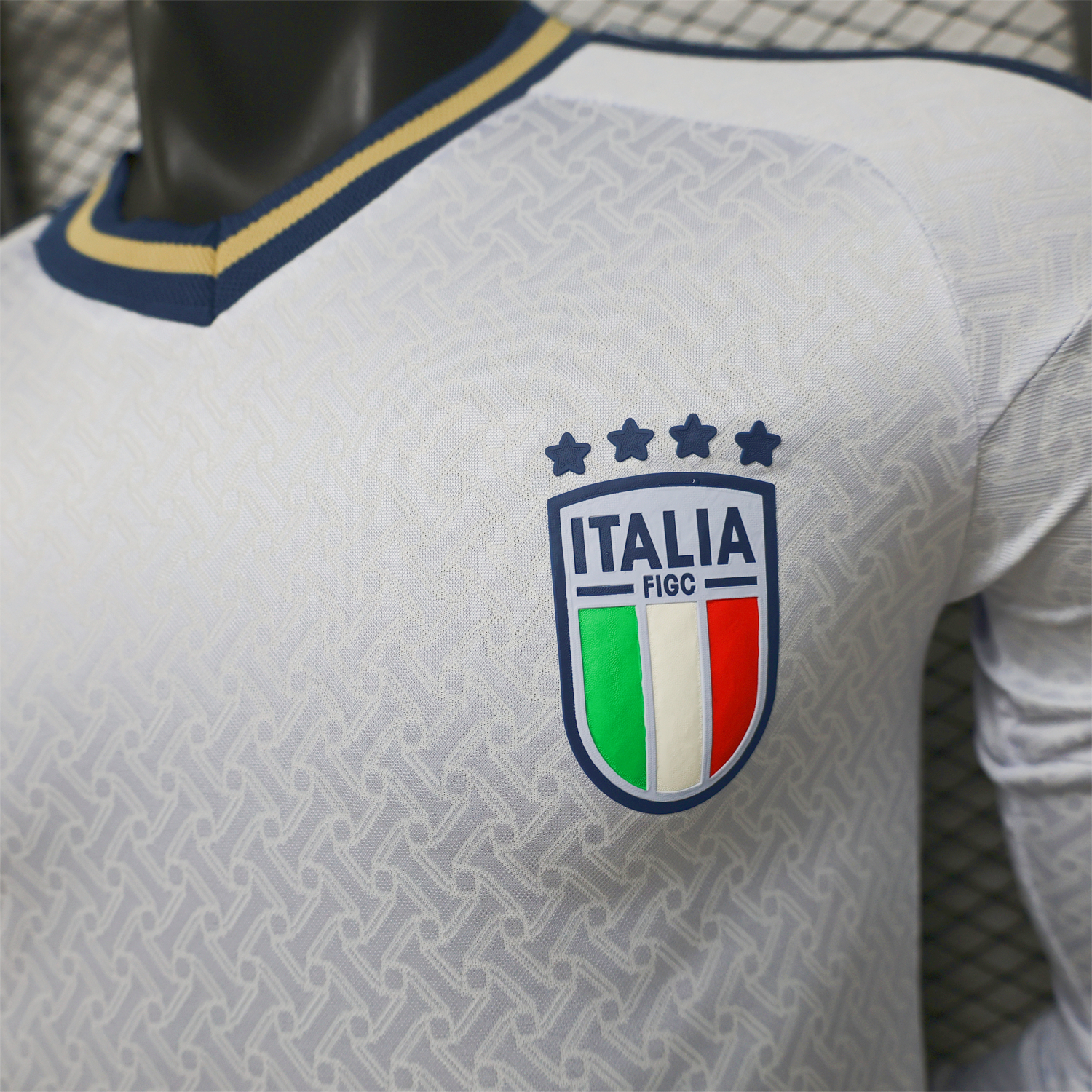 AlphaJersey-Italy 2026 Away Long Sleeves Jersey - Player Version
