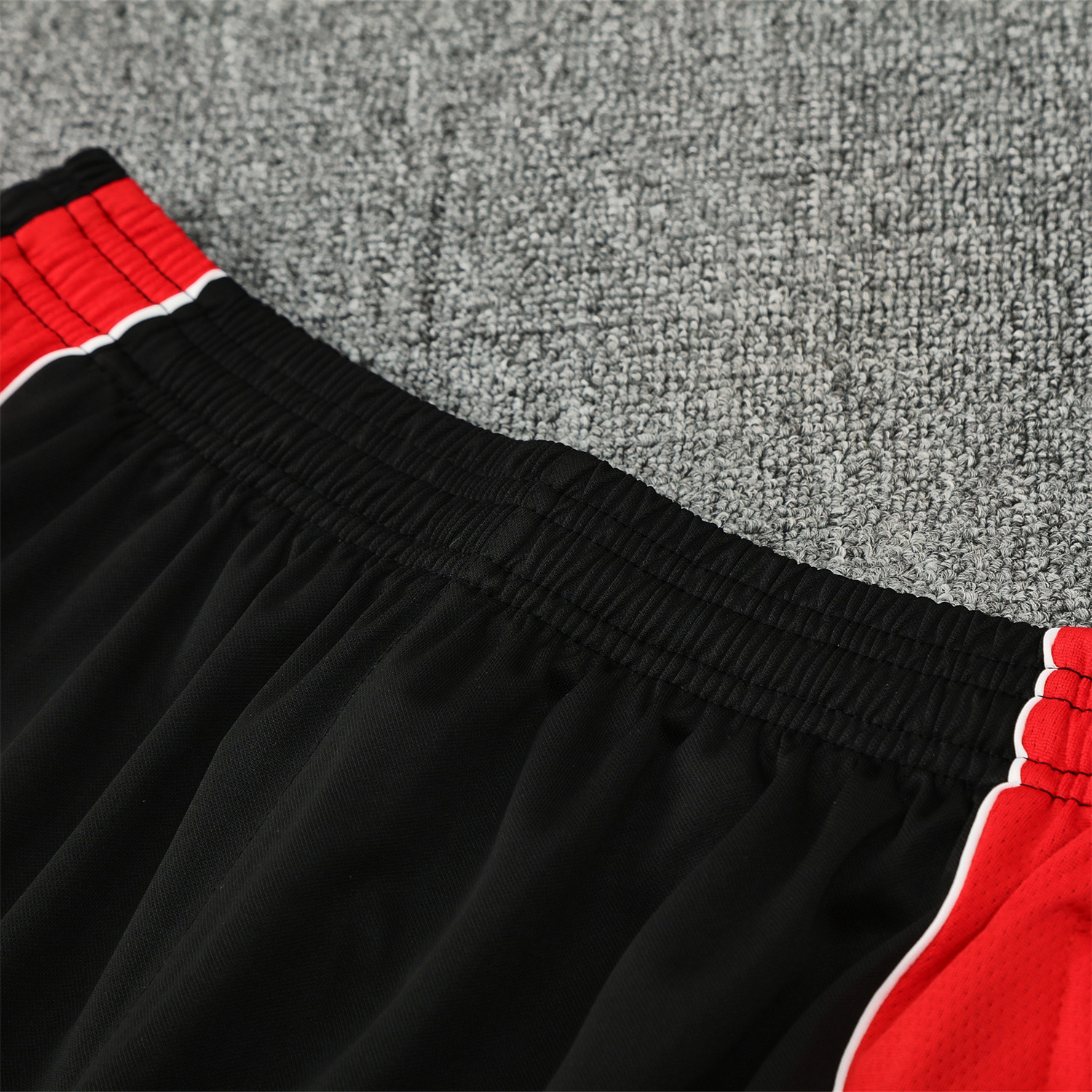 AlphaJersey-Manchester United 25-26 Vest Training Set - Red Edge White Vest & Black Shorts