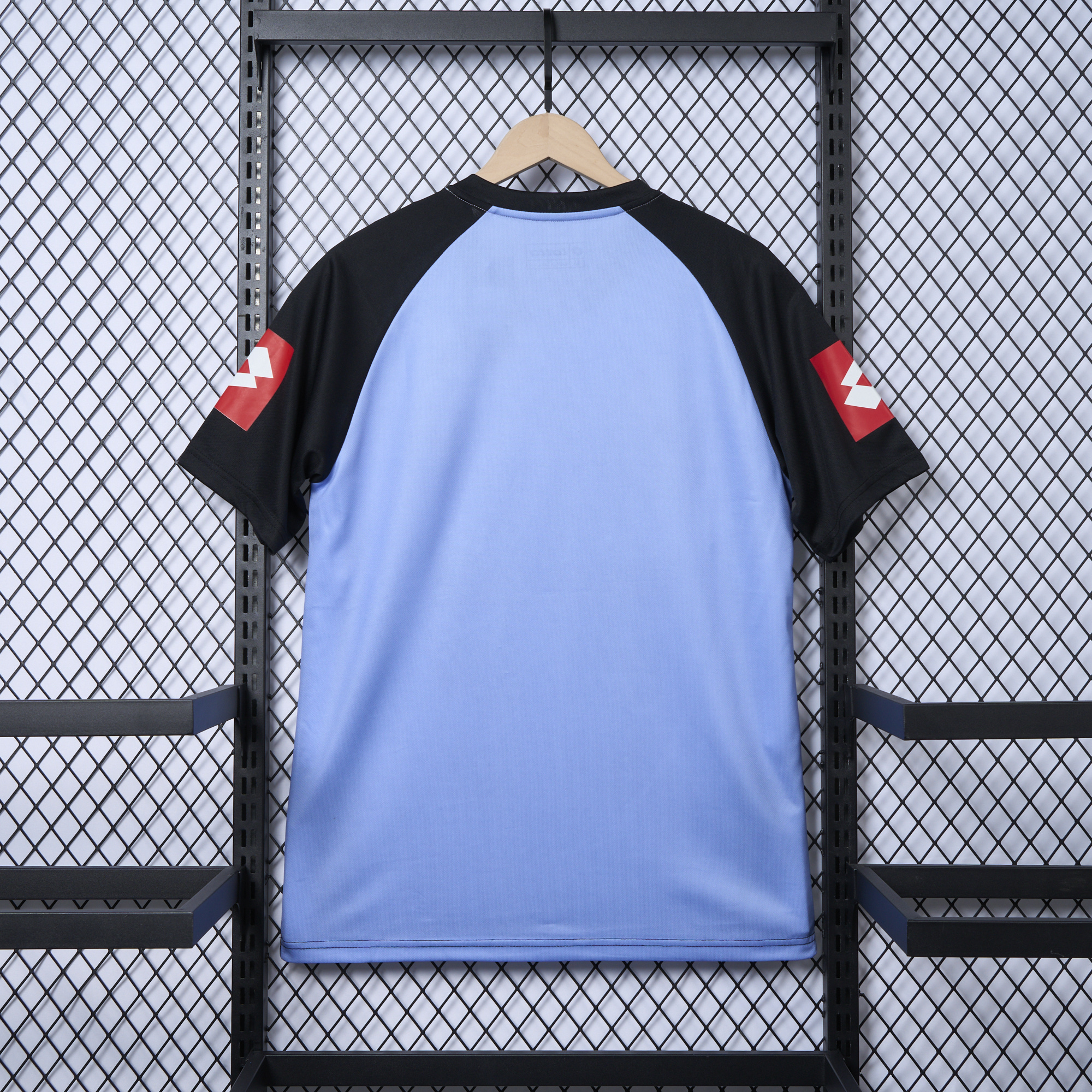 AlphaJersey-Retro Juventus 2002-03 Blue Goalkeeper Jersey