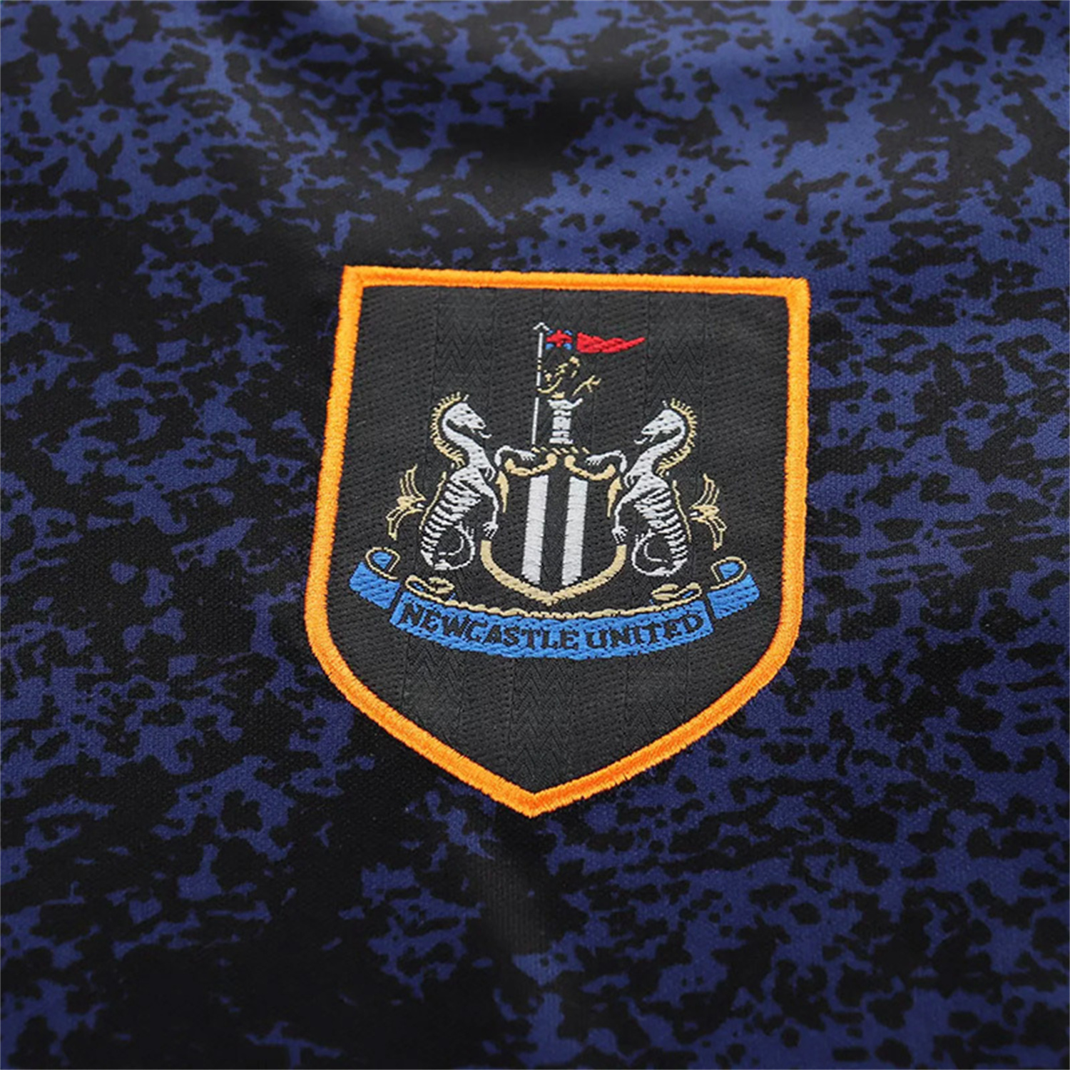 AlphaJersey-Retro Newcastle United 1997-98 Away Kids Kit