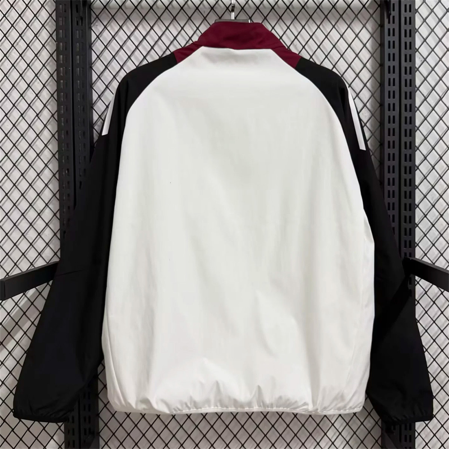 AlphaJersey-Manchester United 25-26 Training Windbreaker Jacket - White With Black