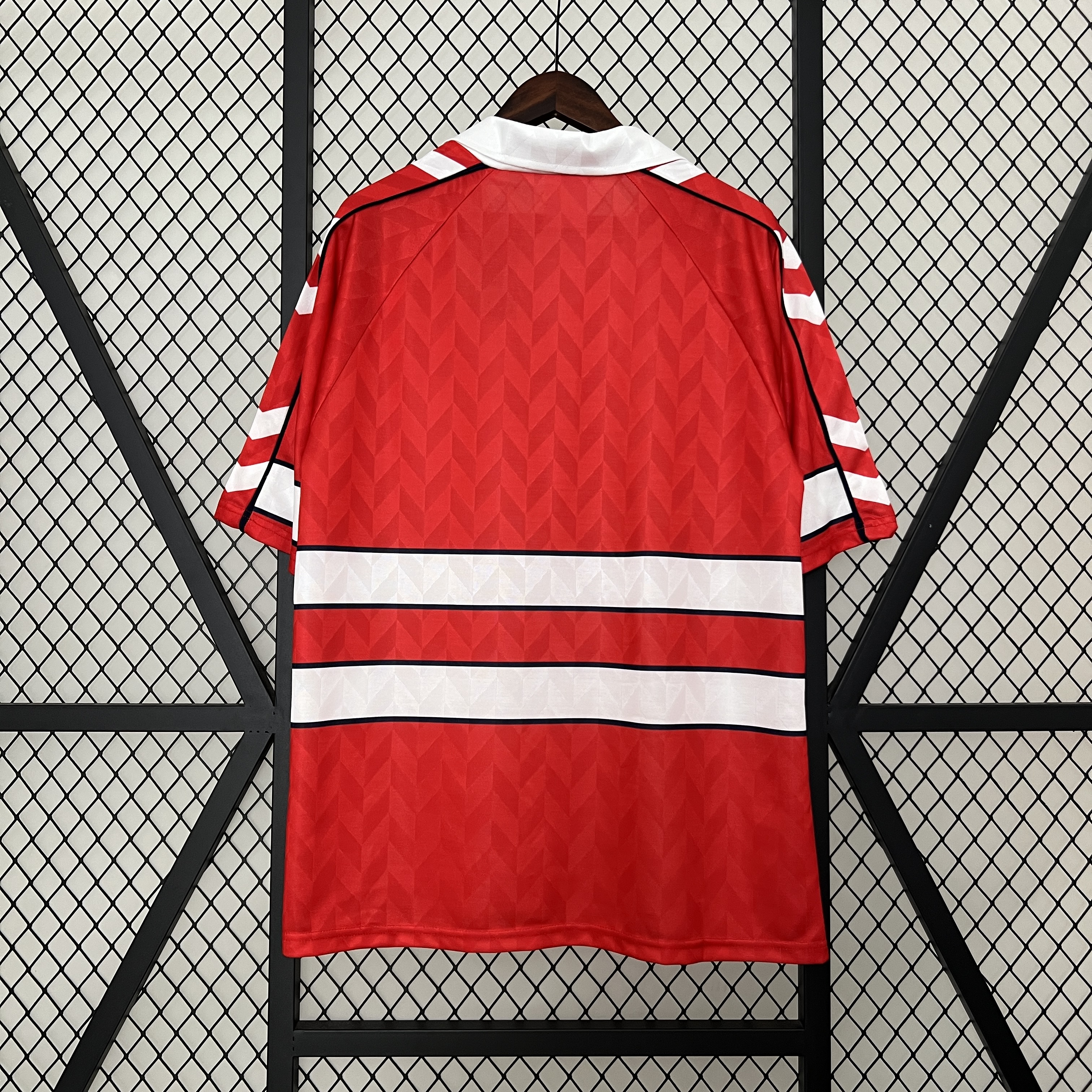 AlphaJersey-Retro Denmark 1988 Home Stadium Jersey - Fans Version