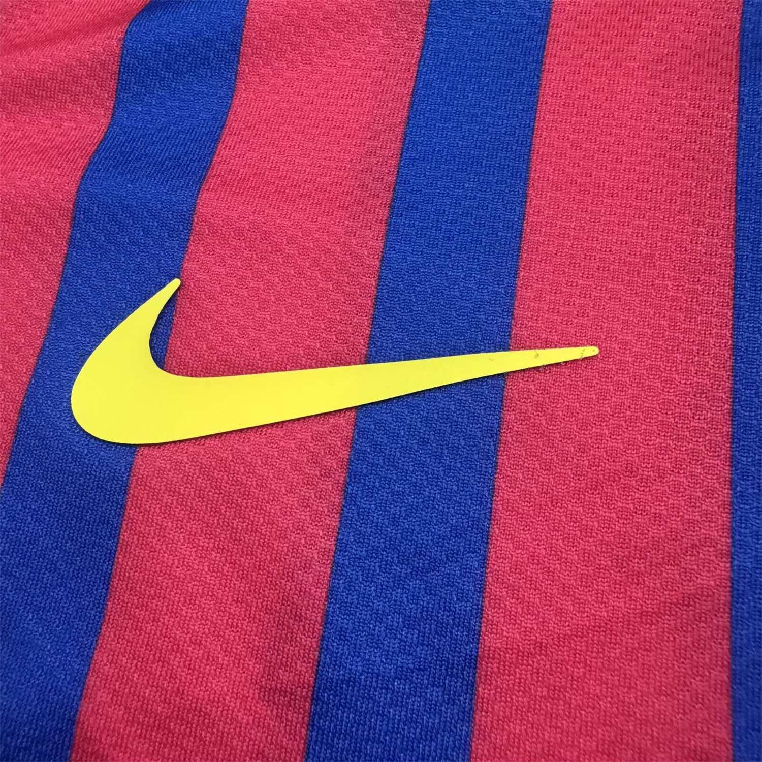 AlphaJersey-Retro Barcelona 2011-12 Home Kids Kit