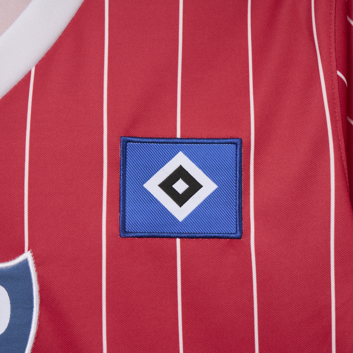 AlphaJersey-Retro Hamburger SV 1984 Away Jersey