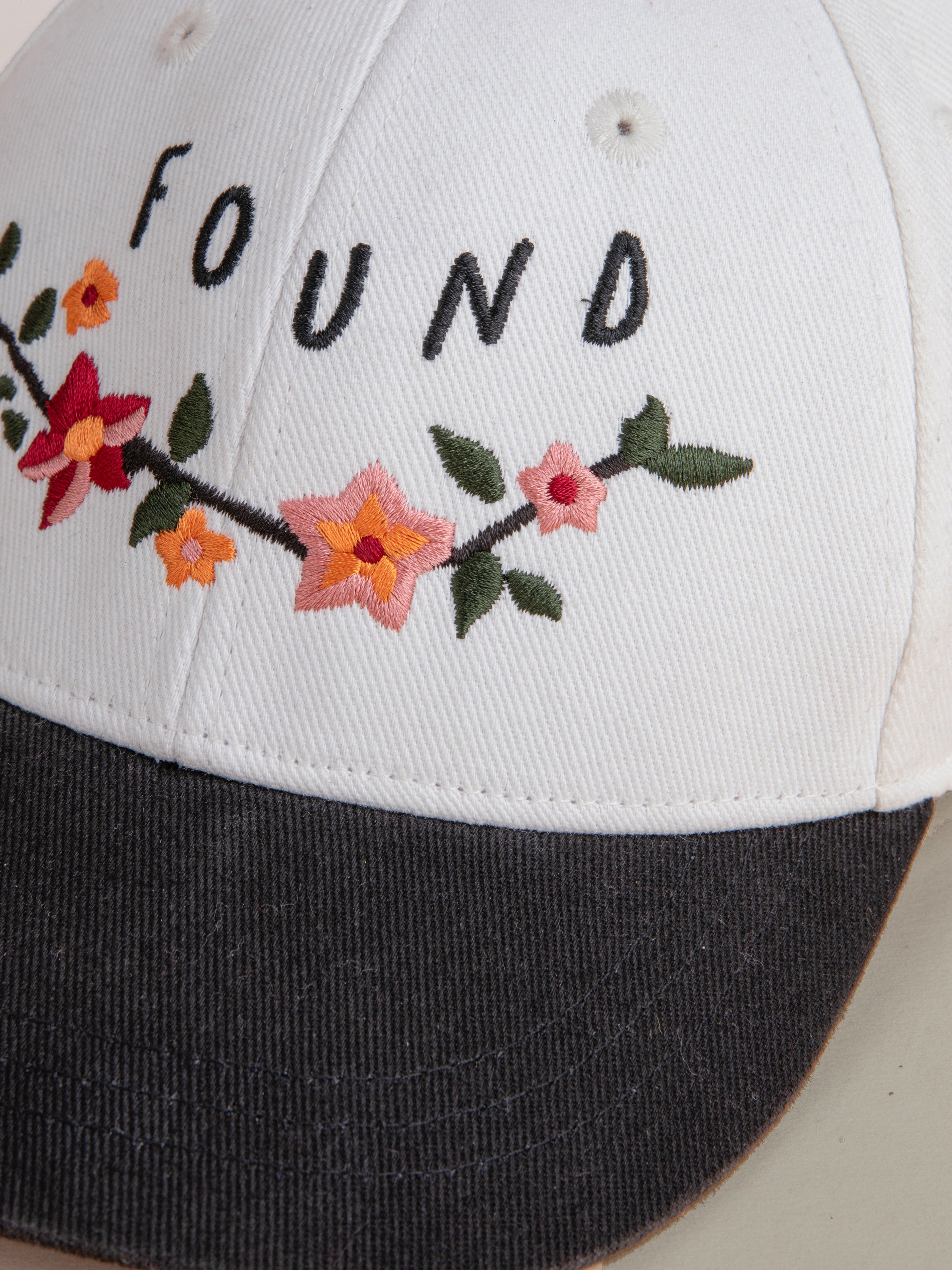 Greenlands Contrast Cap | Modern Menswear by yycbvcnbmmnbm
