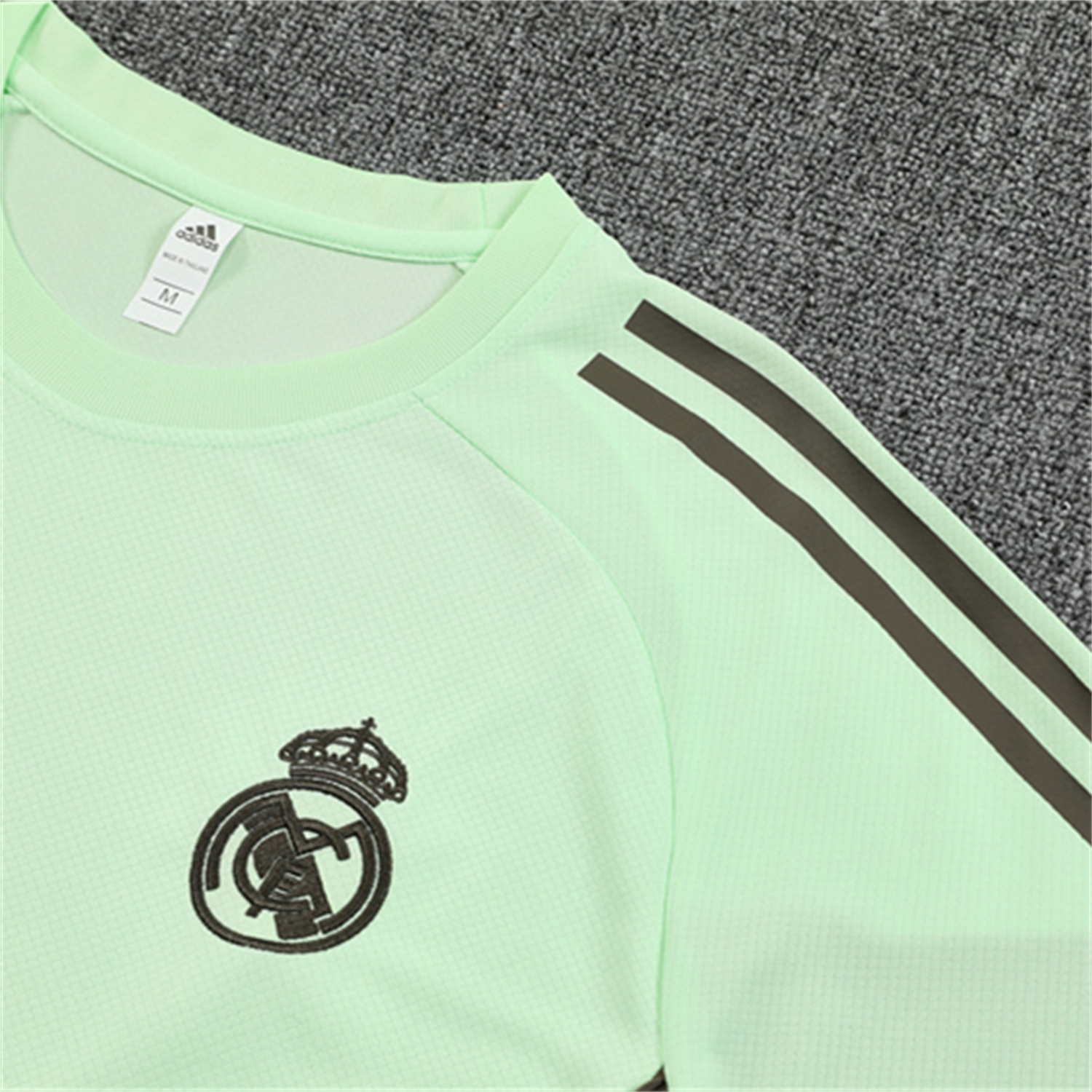 AlphaJersey-Real Madrid 25-26 Kids Short-Sleeve Training Set - Light Green Top and Dark Khaki Shorts