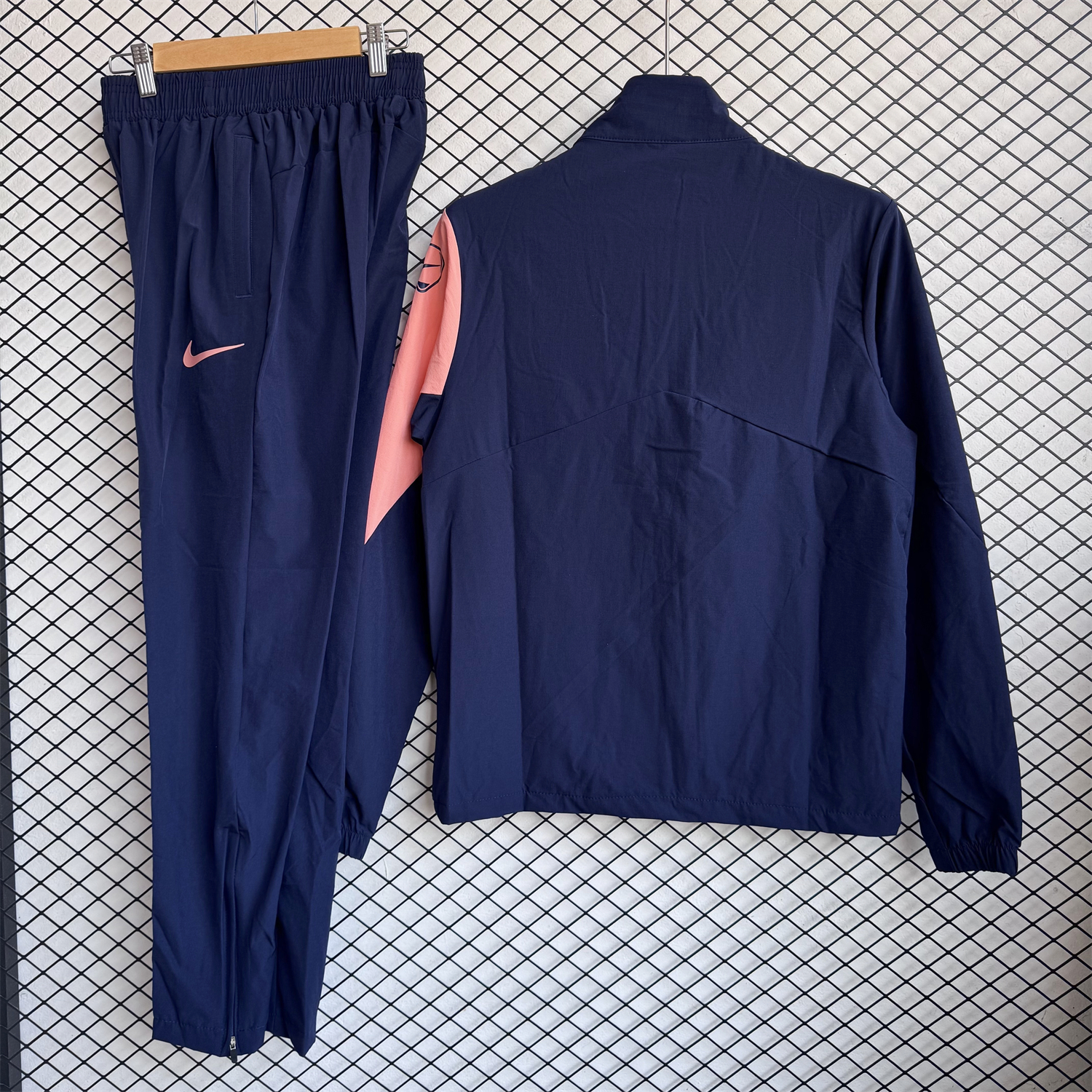 AlphaJersey-Barcelona 25-26 Windbreaker Training Set - Blue With Pink Black Top and Pants