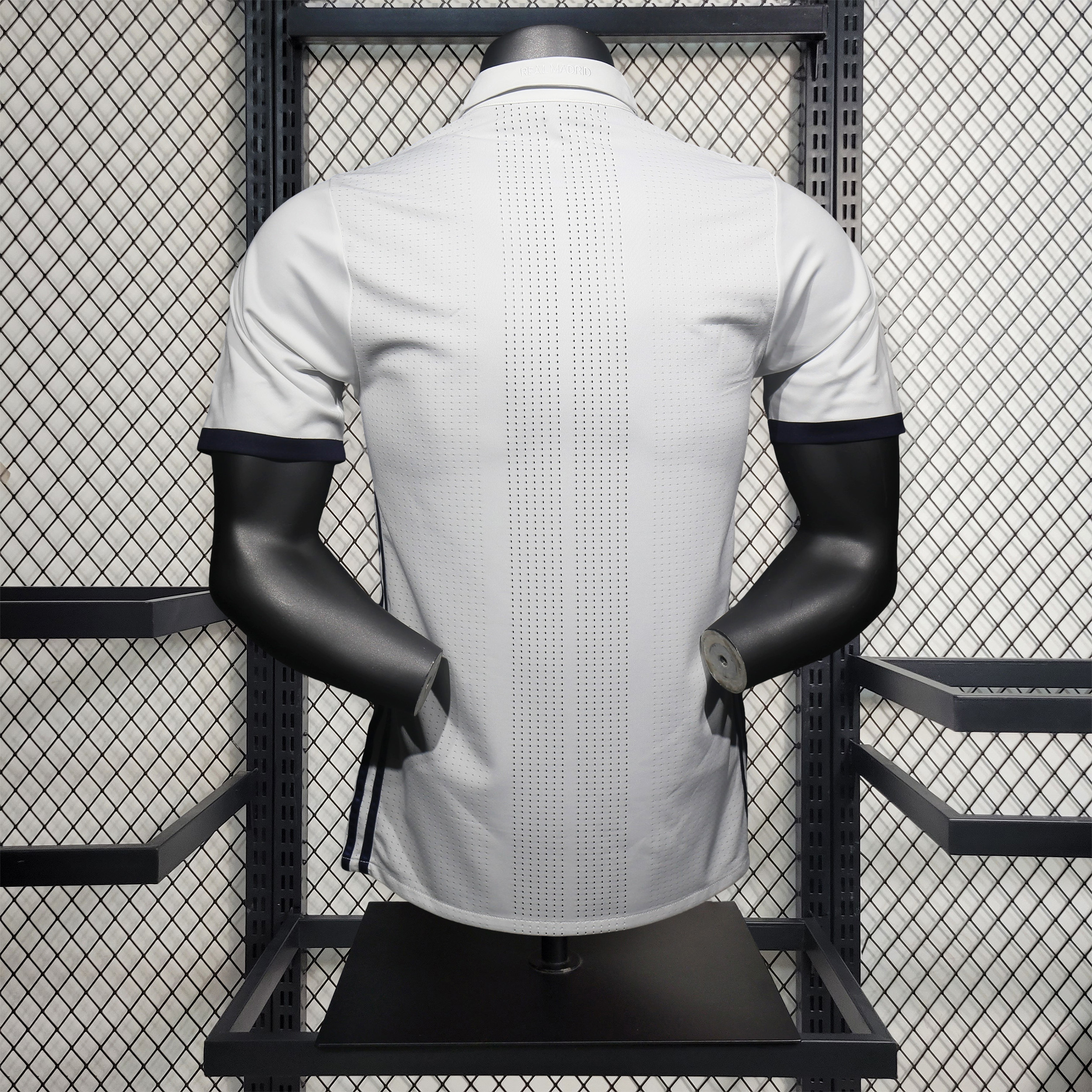 AlphaJersey-Retro Real Madrid 16-17 Home Jersey - Player Version