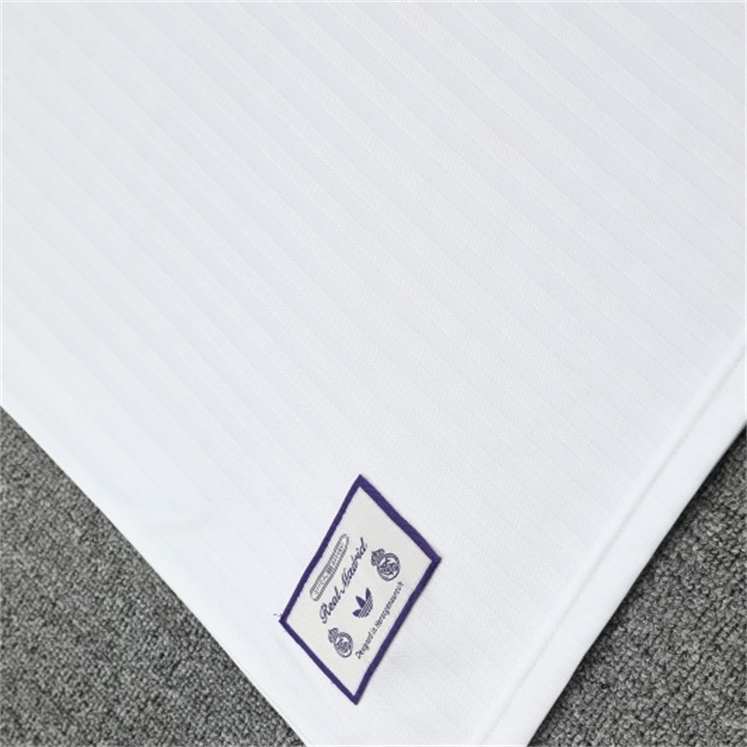 AlphaJersey-Real Madrid 25-26 Vest Training Set - Pure White Vest & Purple Shorts