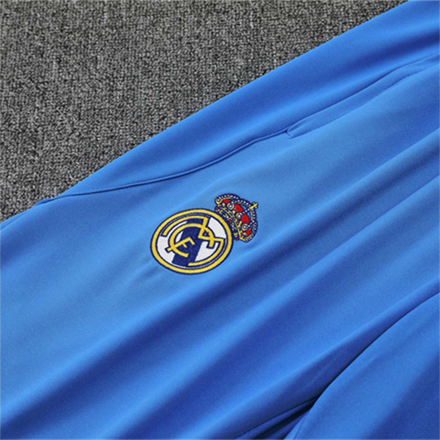 AlphaJersey-Real Madrid 25-26 Kids Long Sleeve Training Set - Bright Blue Top & Pants