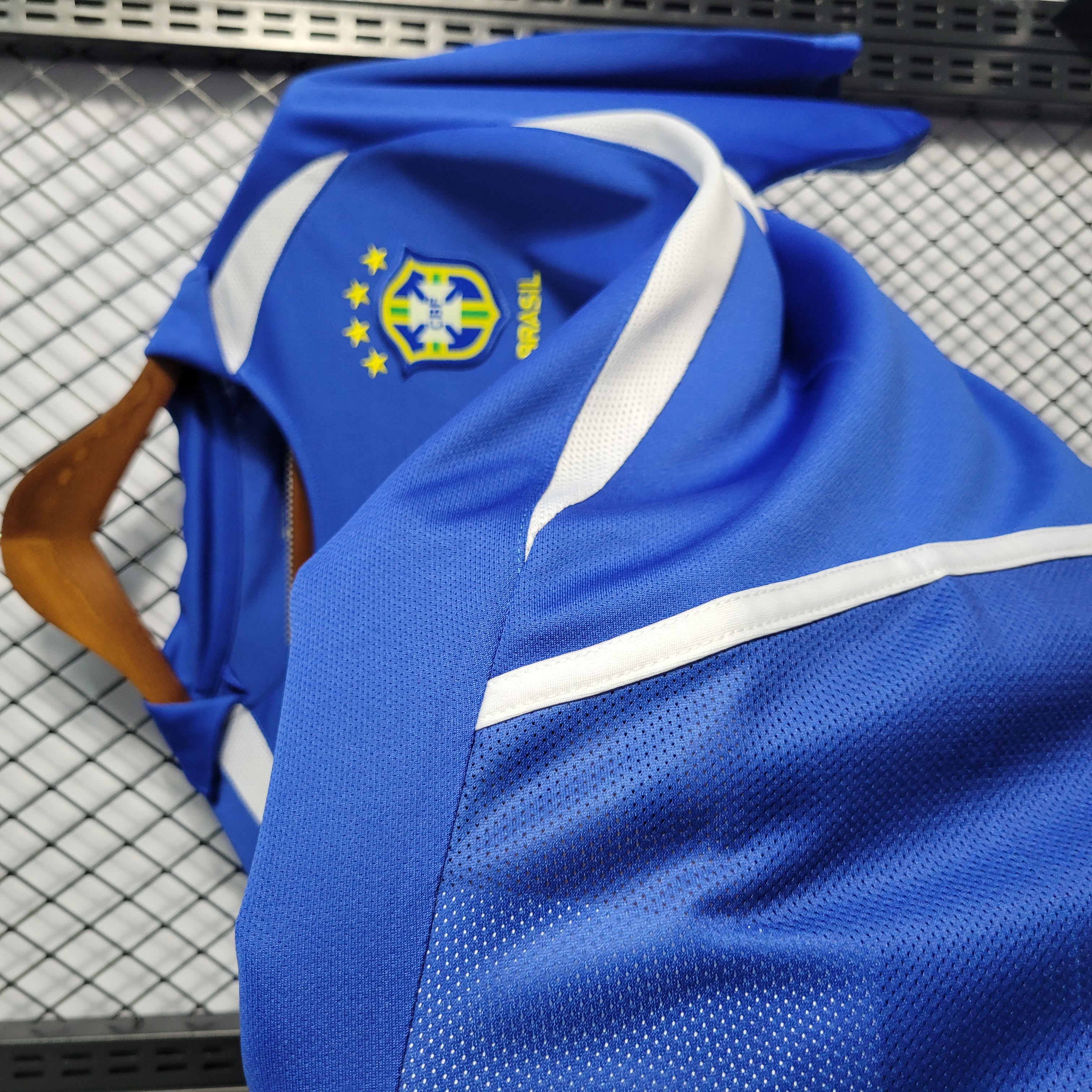 AlphaJersey-Retro Brazil 2002 Away Stadium Jersey