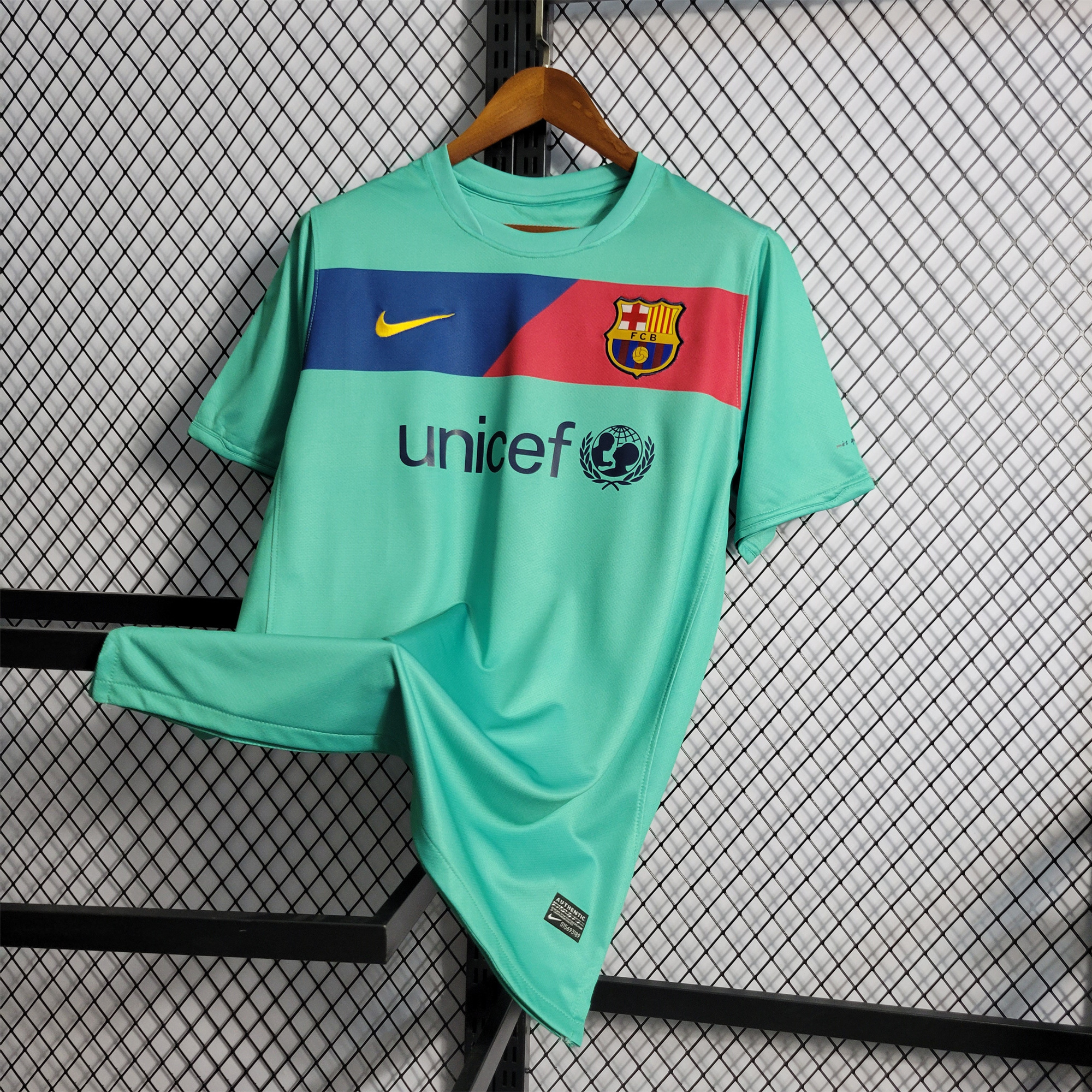 AlphaJersey-Retro Barcelona 10-11 Away Stadium Jersey