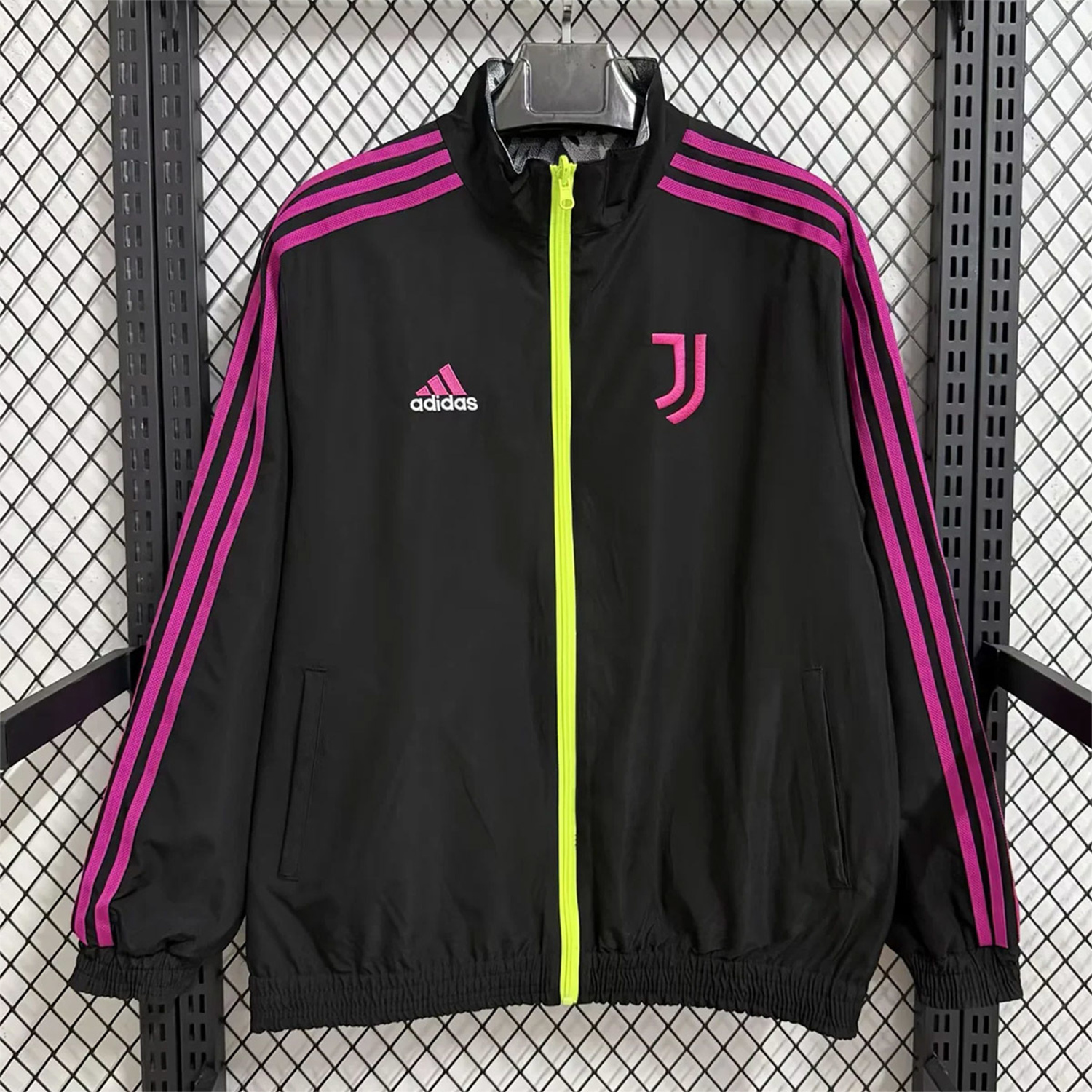 AlphaJersey-Juventus 25-26 Double Sided Reversible Windbreaker - Black & Grey