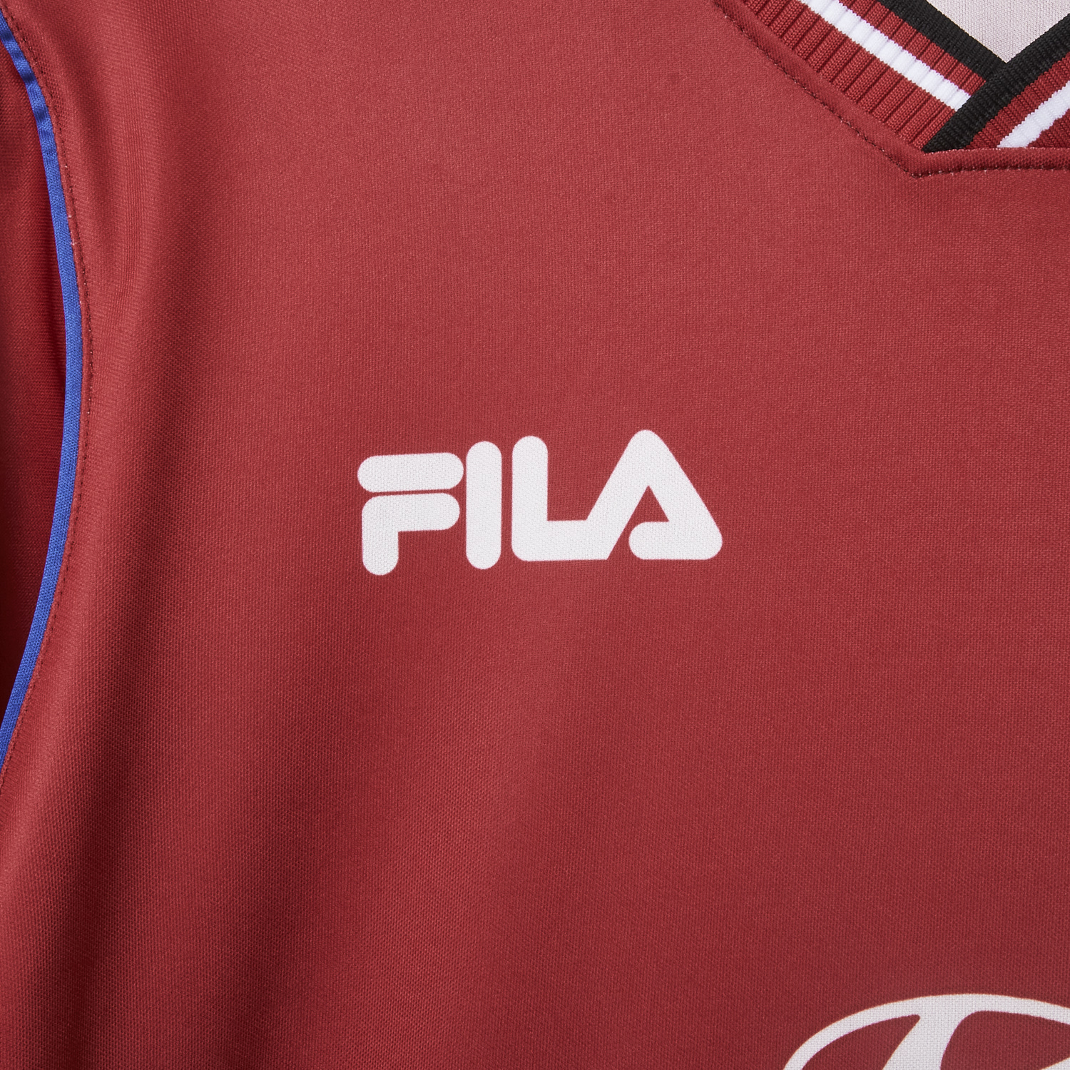 AlphaJersey-Retro Hamburger SV 1999-00 Third Red Jersey