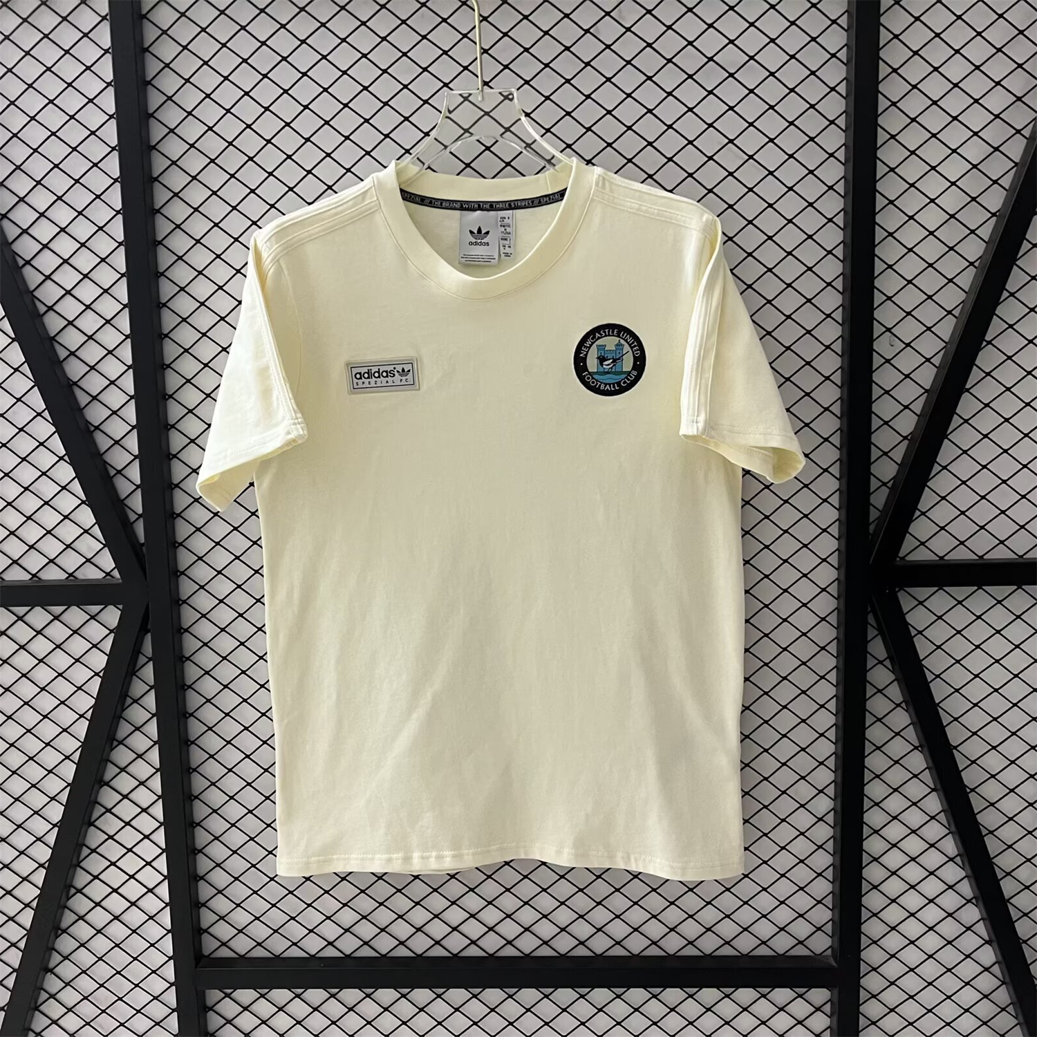 AlphaJersey-Newcastle United 25-26 Beige Casual Shirt