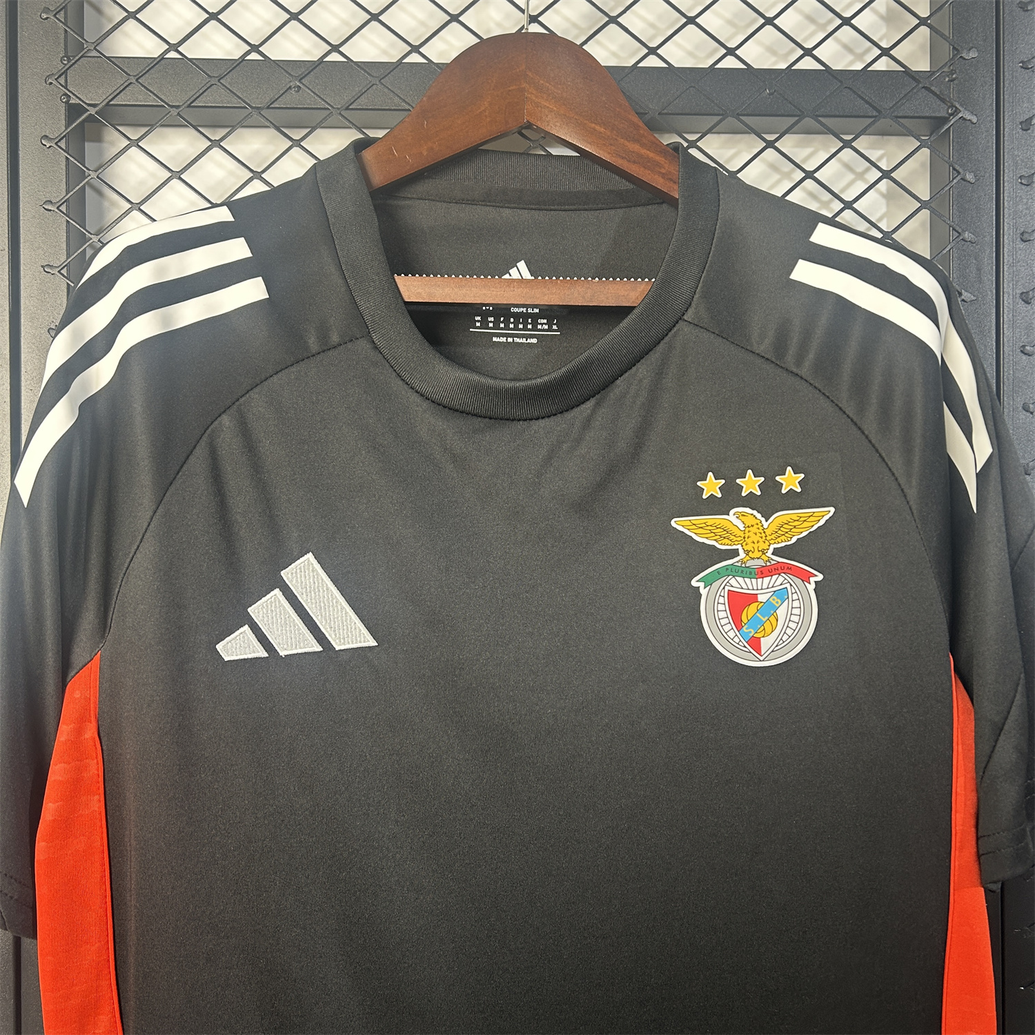 AlphaJersey-Benfica 25-26 Black Training Jersey - Fans Version