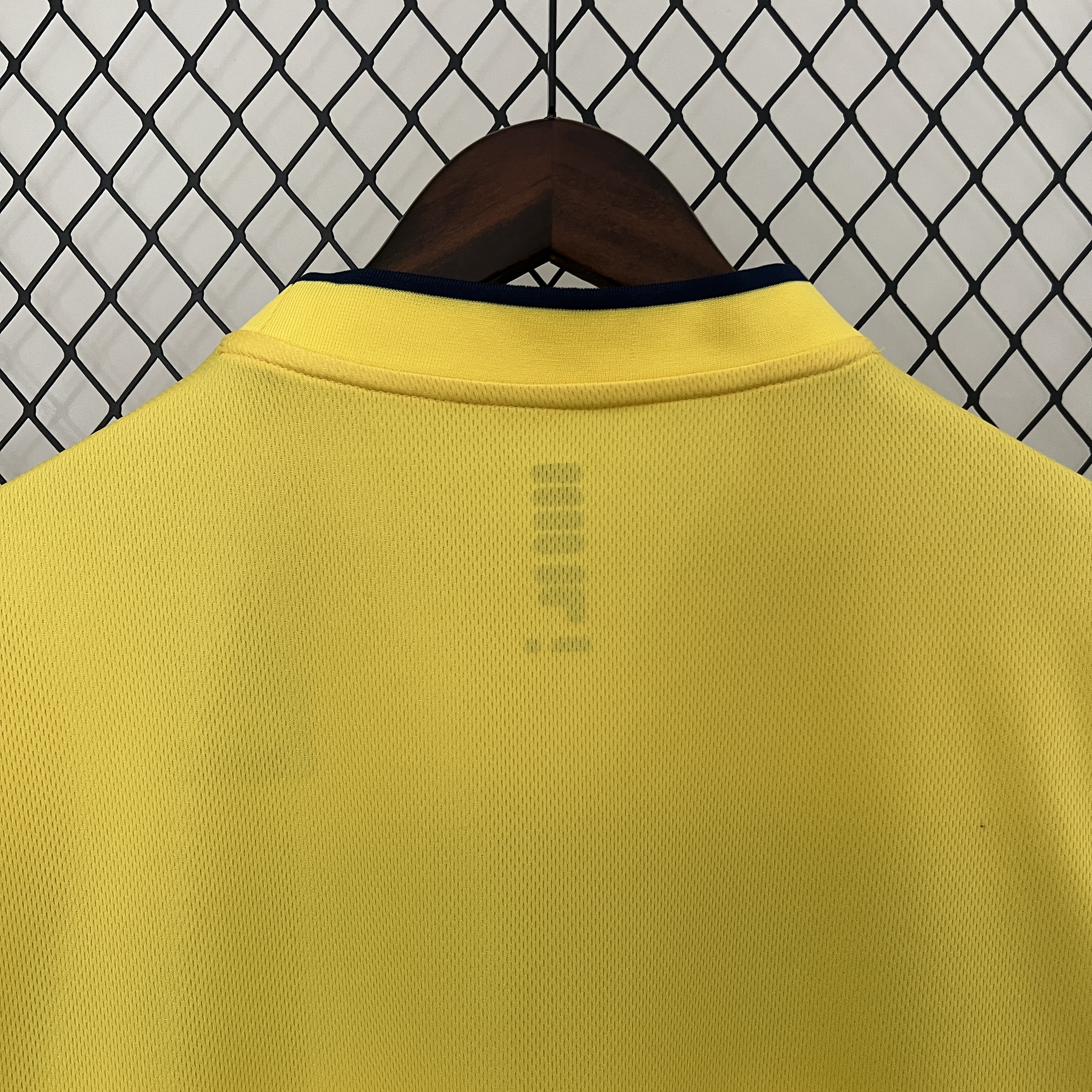 AlphaJersey-Retro S-c-o.t l.a-n.d 2002 Away Jersey