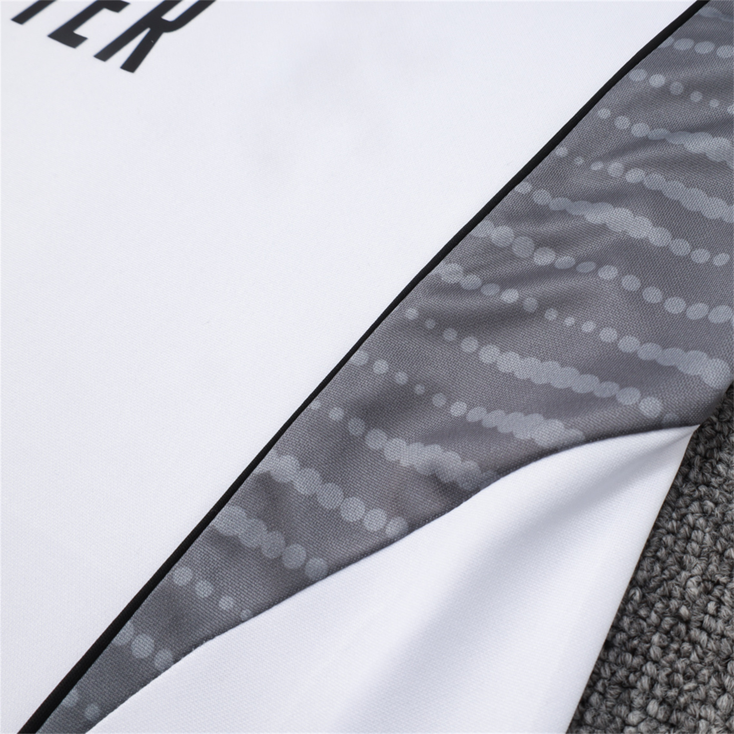AlphaJersey-Real Madrid 25-26 Long Sleeve Training Set - White Top and Black Pants