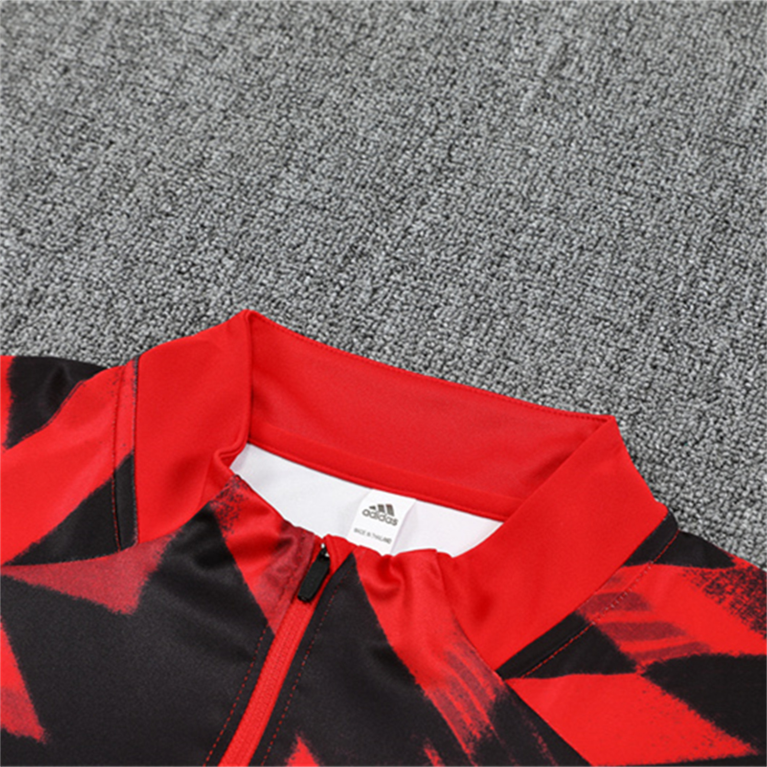 AlphaJersey-Manchester United 25-26 Kid Long Sleeves Training Set - Red-Black Top & Black Pants