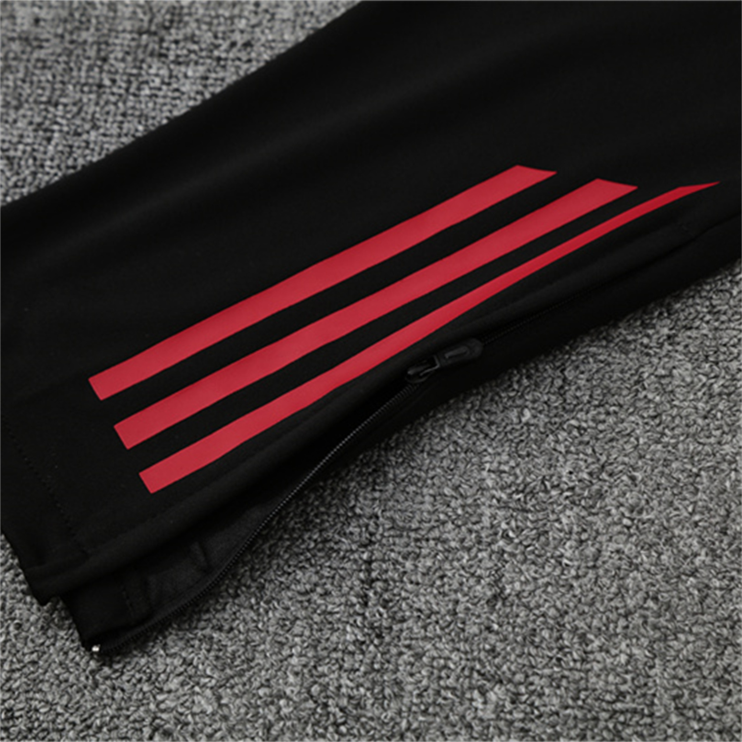 AlphaJersey-Manchester United 25-26 Kid Long Sleeves Training Set - White Top & Black Pants