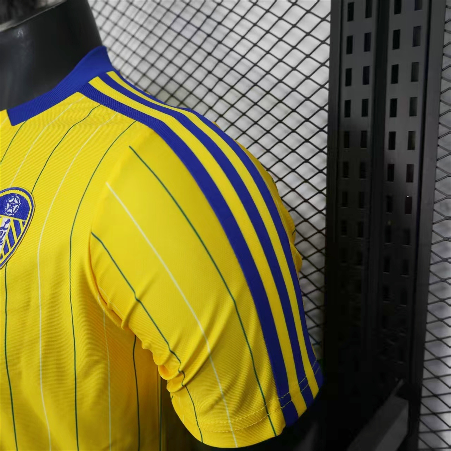 AlphaJersey-Leeds United 25-26 Icon Travel Special Edition Yellow Jersey - Player Version