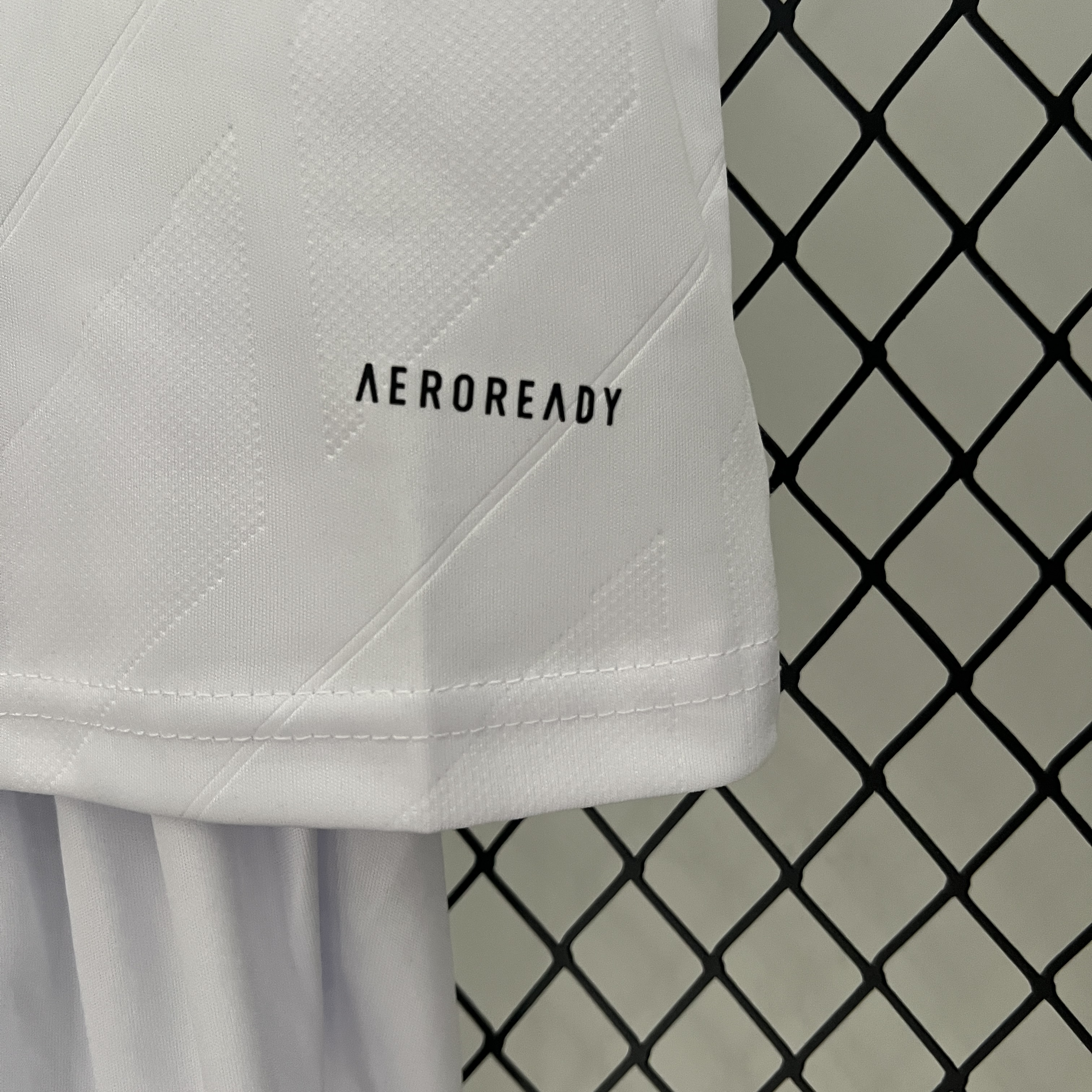 AlphaJersey-Retro Real Madrid 17-18 Home Stadium Kids Kit